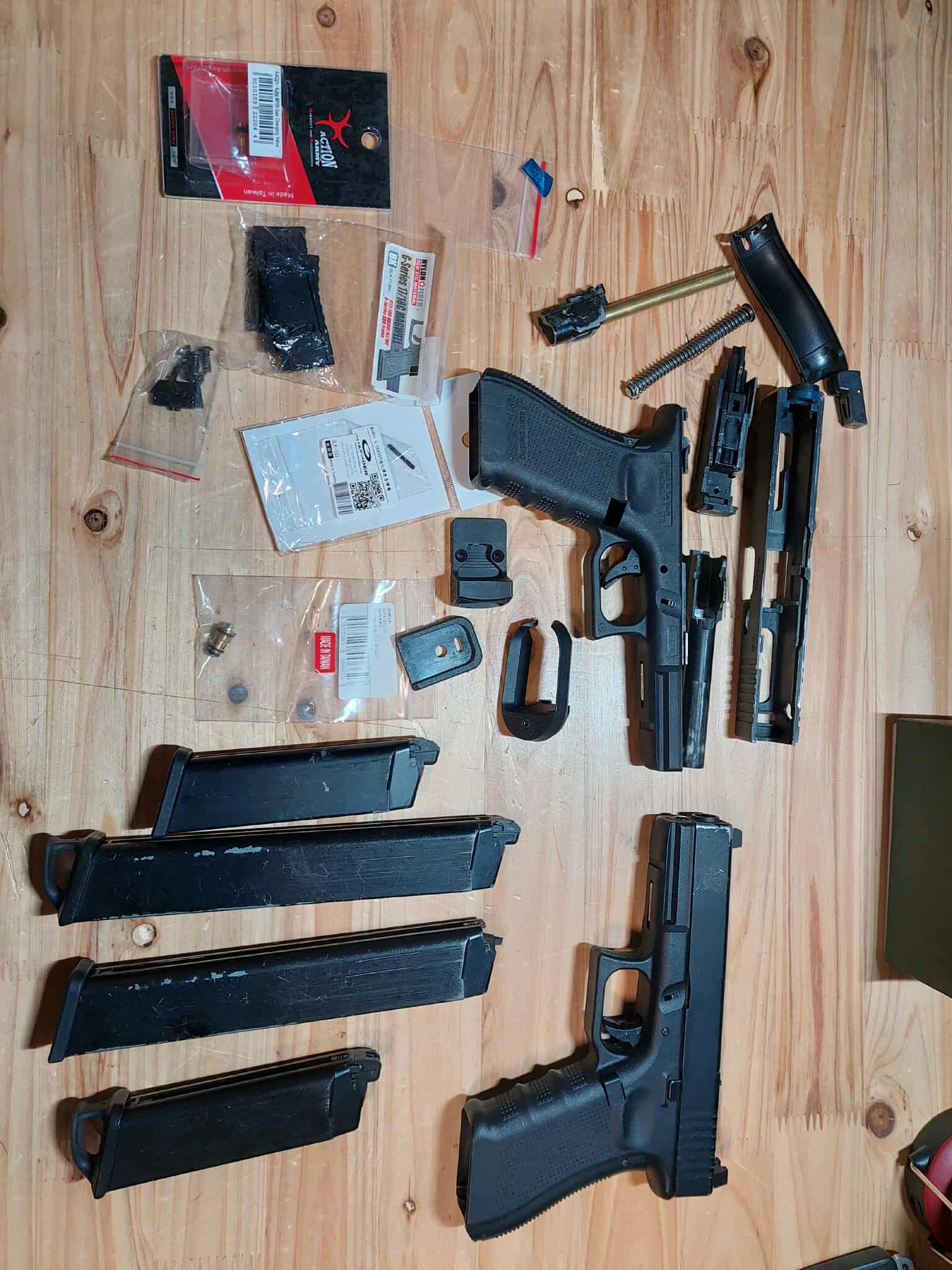 Glock WE GG + części + magi