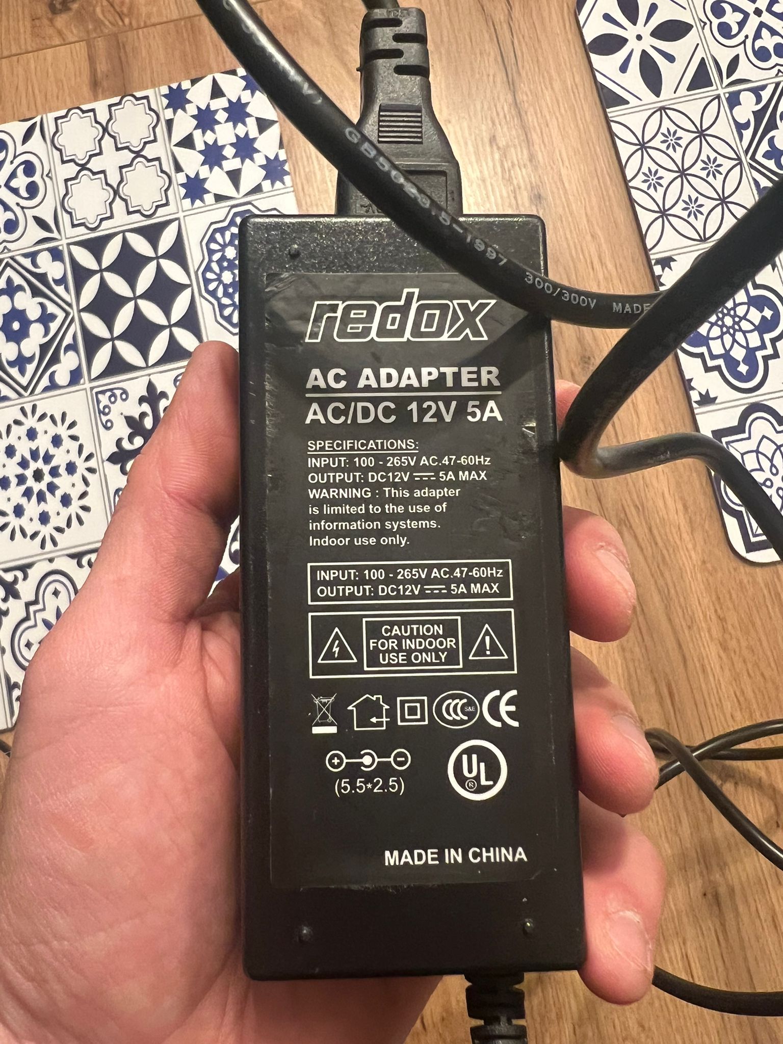 Akcesoria ASG, ładowarka