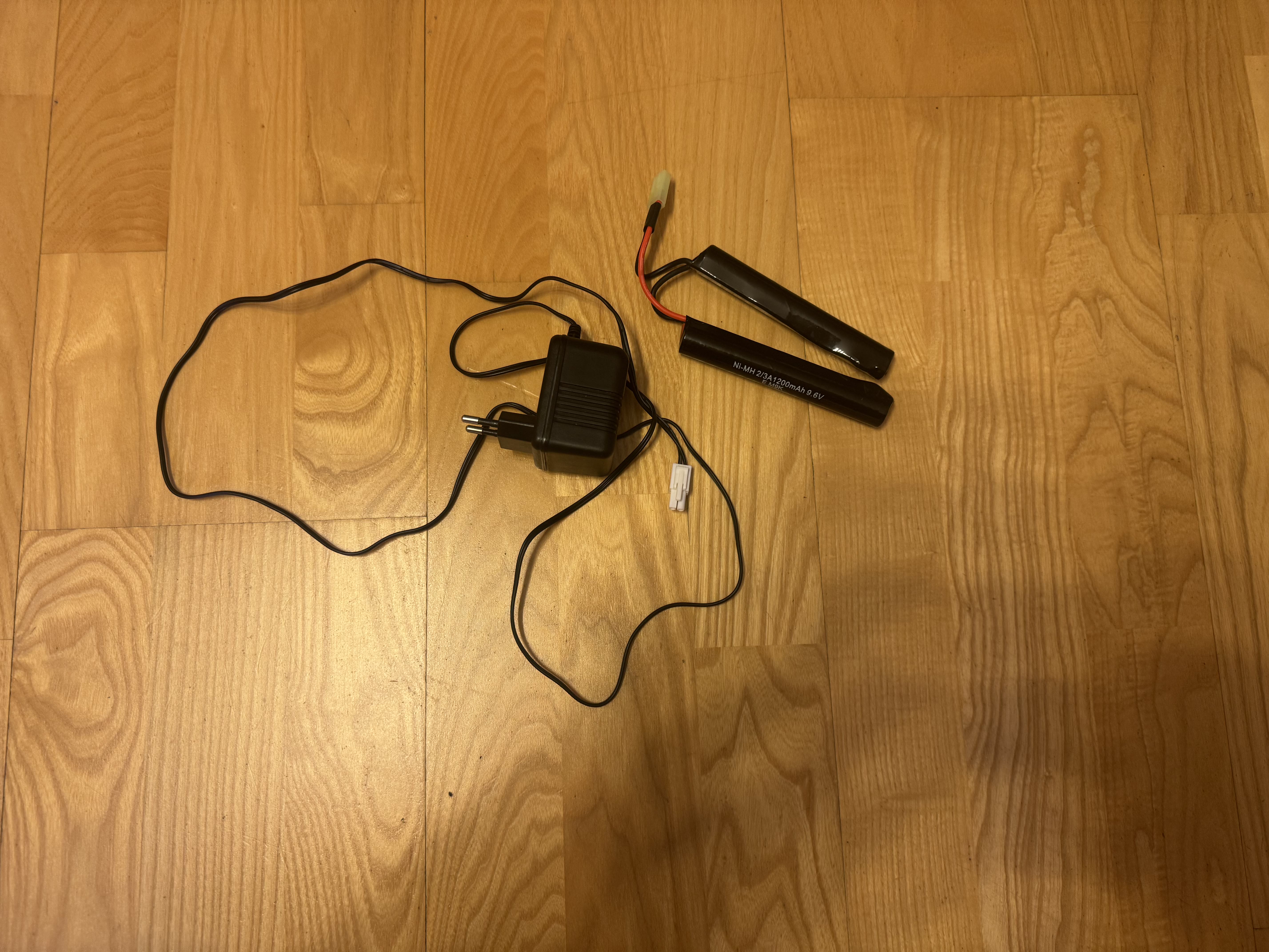 mp5, prawdopodobnie JG, sprawne