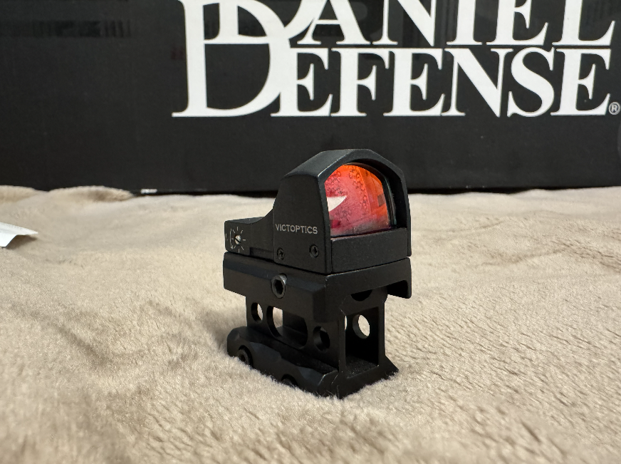 Celownik kolimatorowy VictOptics + Wysoki montaż | Stan perfekcyjny