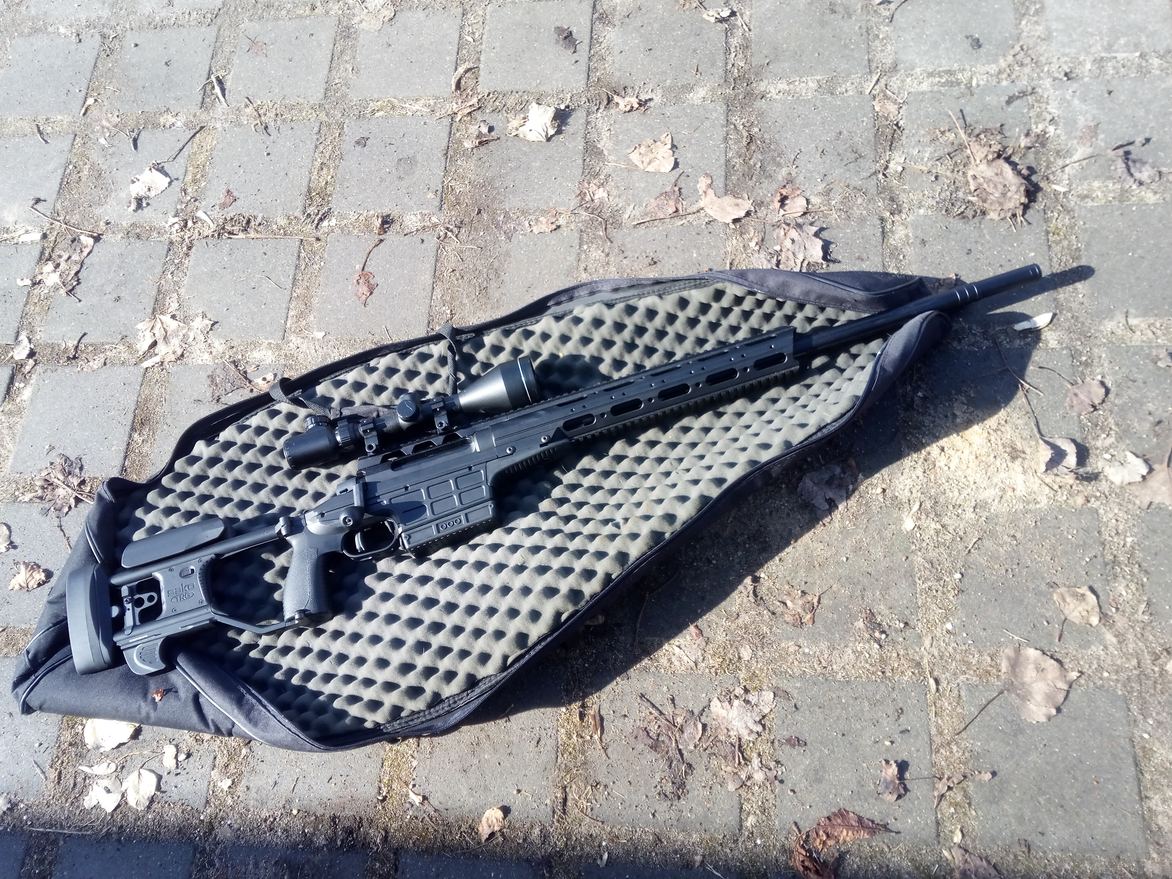 SAKO TRG M10 karabin snajperski po tuningu , solidny ciężki sprzęt