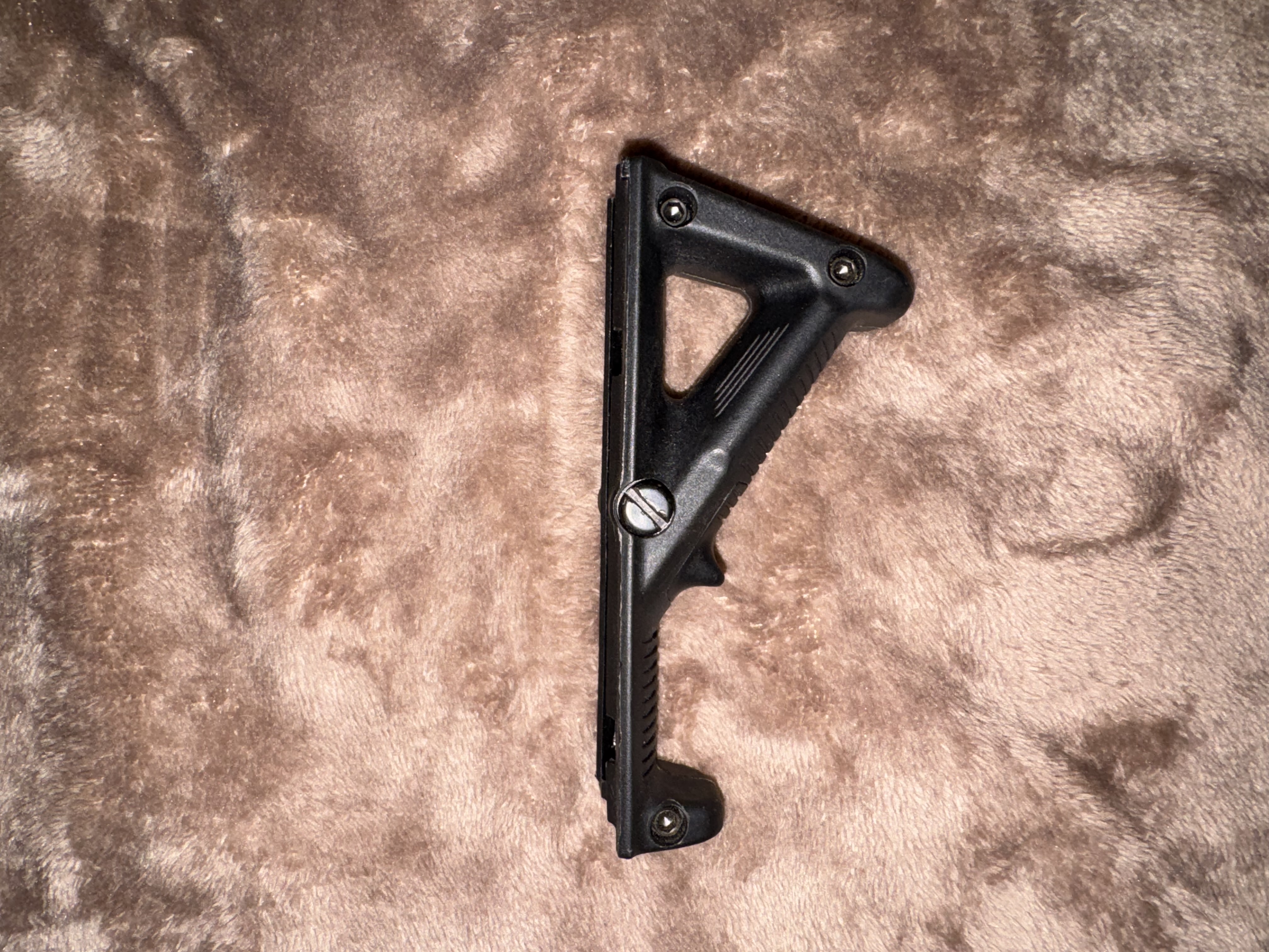 Chwyt kątowy (kompozyt)