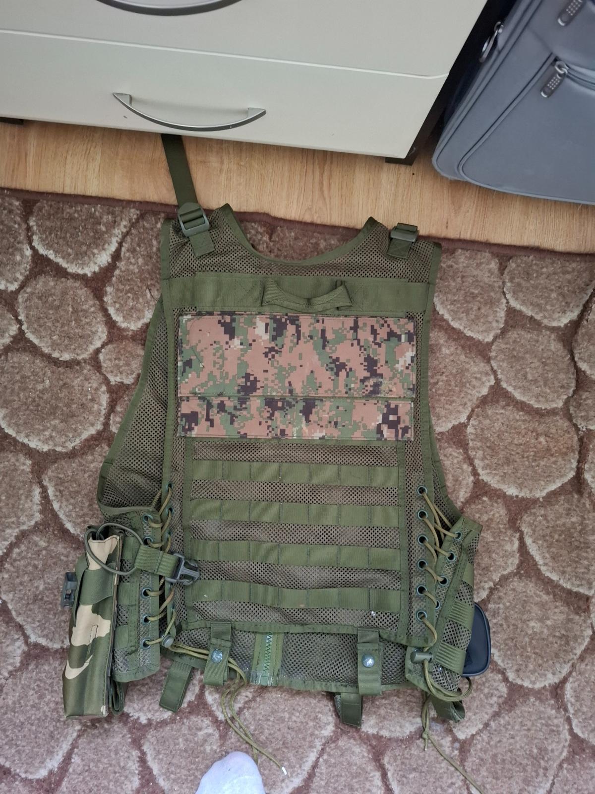 Sprzęt ASG (kilka replik, mundur i rzeczy do ASG)