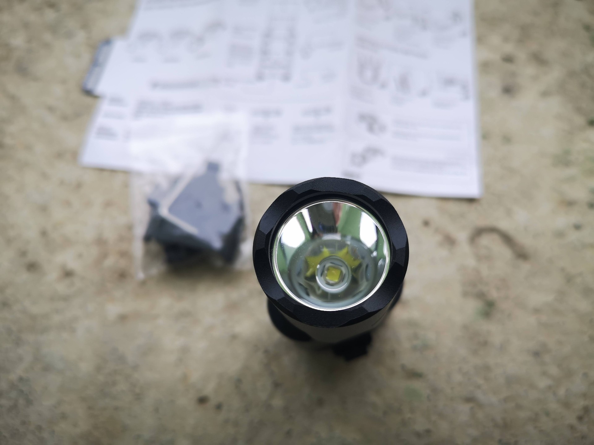 Latarka SureFire X300U jak nowa