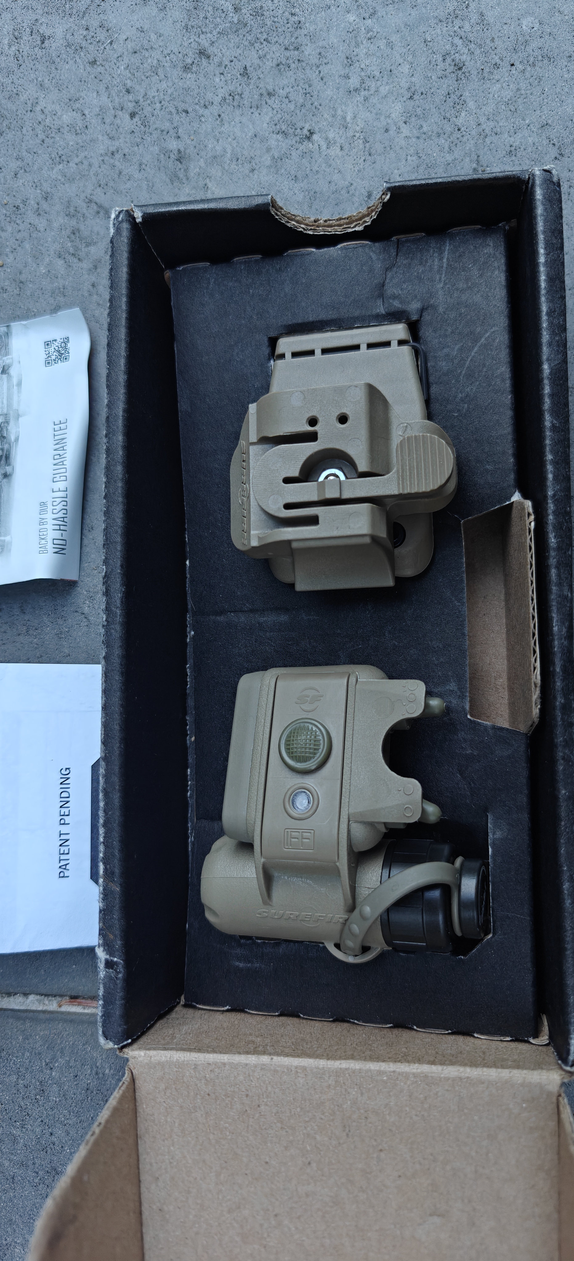 Latarka Surefire HL-1 na hełm BLUE/WHITE/IR HL1-A-TN