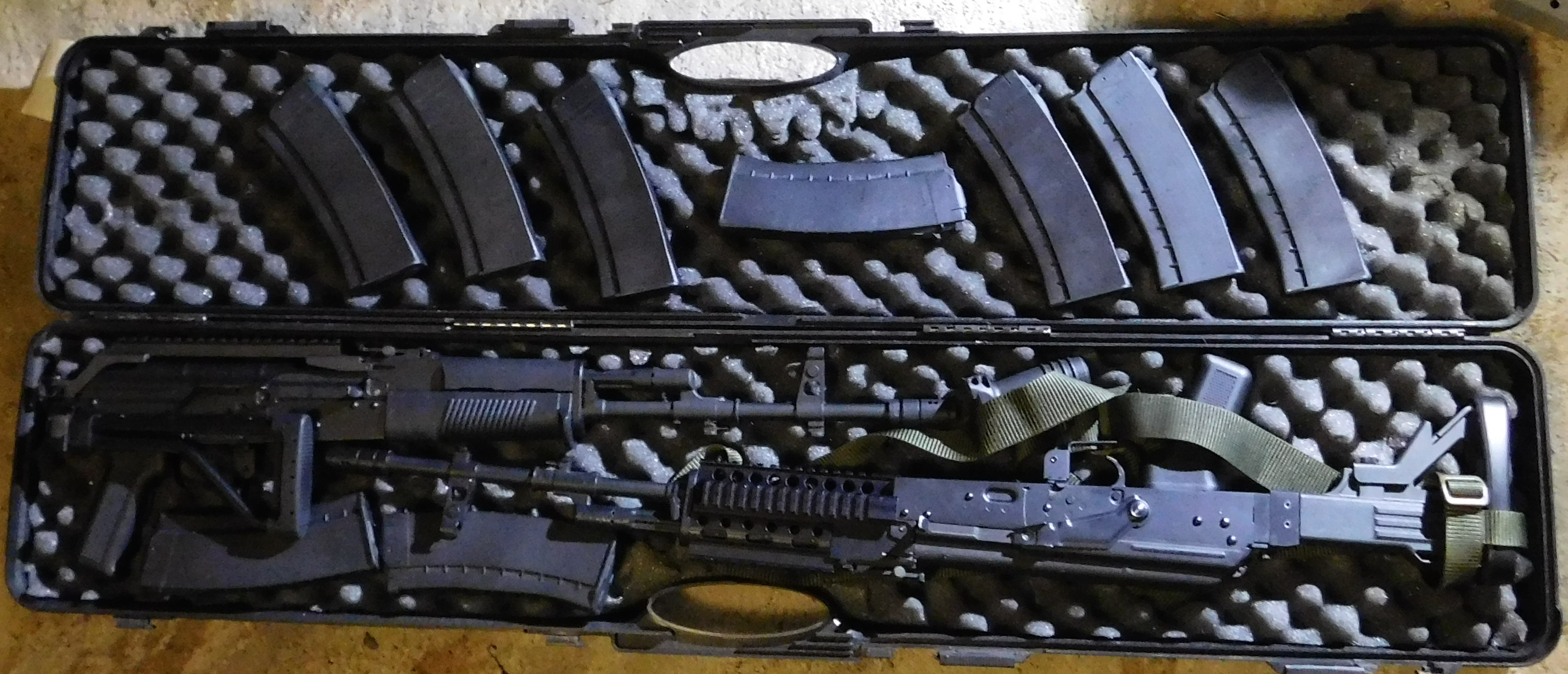 Nowe beryle  BERYL WZ.96A +WZ.96C Walizka+magazynki 9sztuk