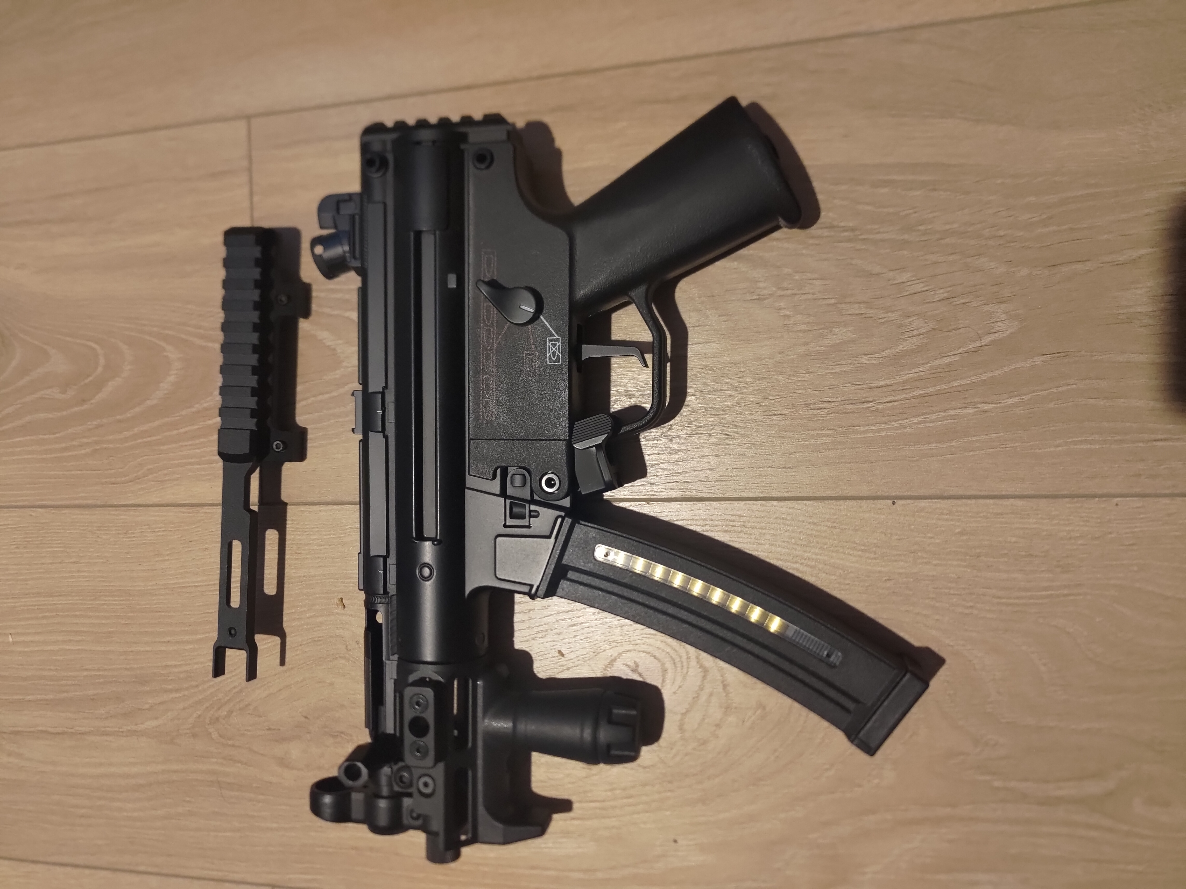 MP5k - CM041L - metalowa - Cyma