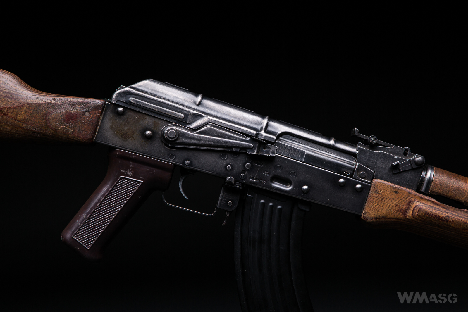 AKM G&G (z AIMS)