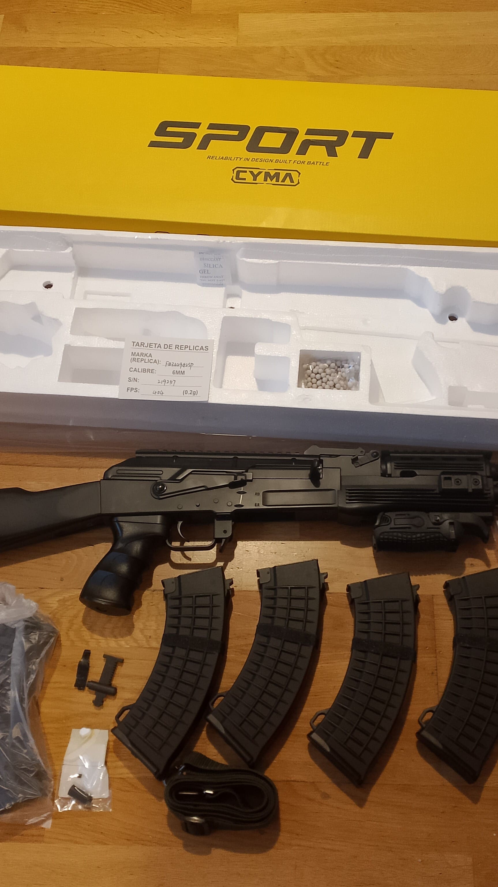 CYMA cm520. Bateria. Magazynki mid cap