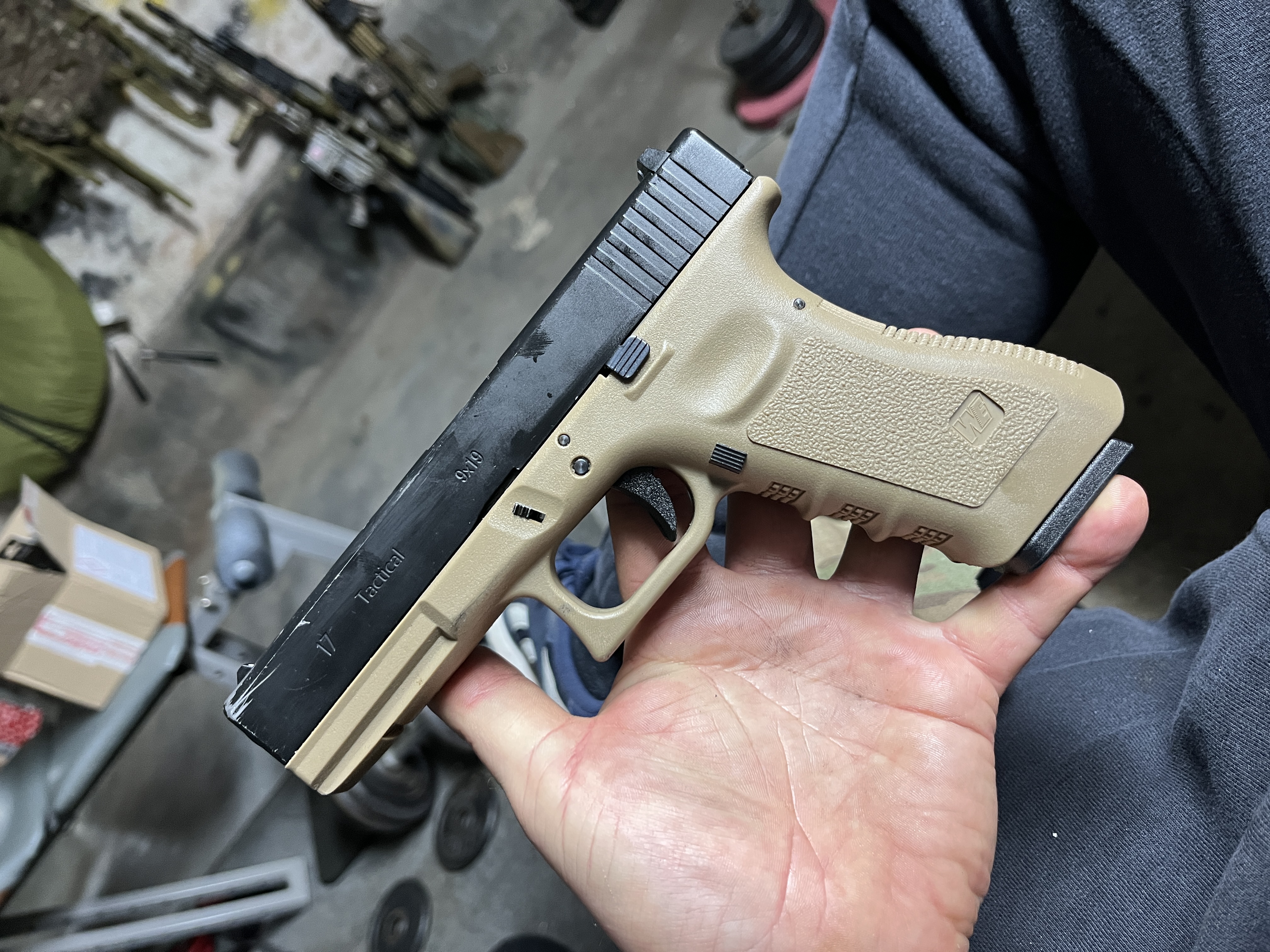 Glock 17 WE + kabura