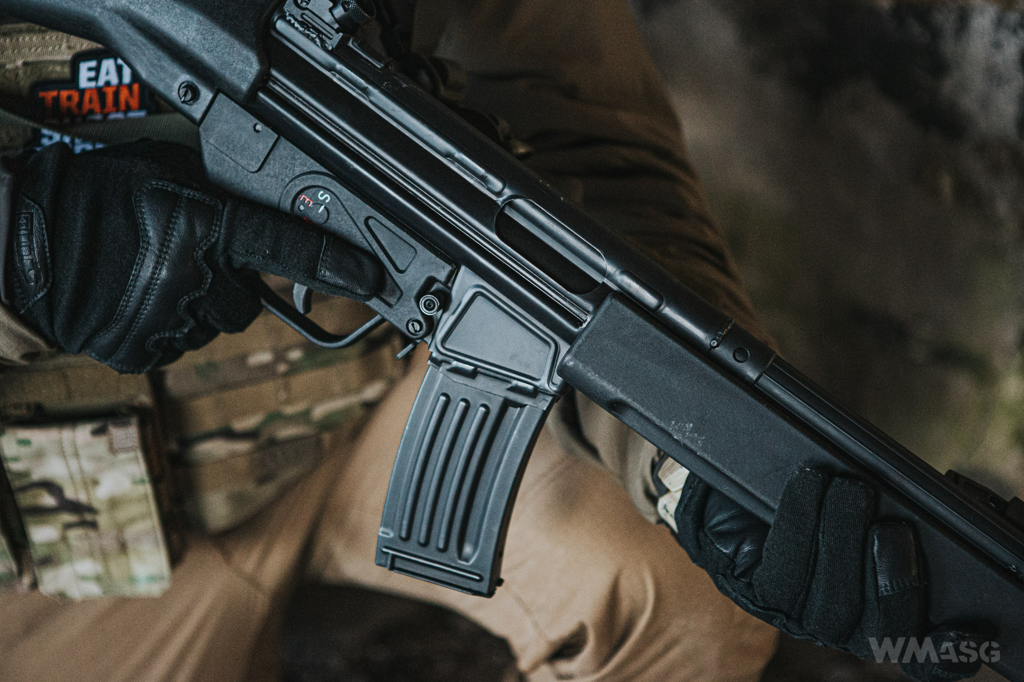 LCT LK-33A2 (HK G33) w polu