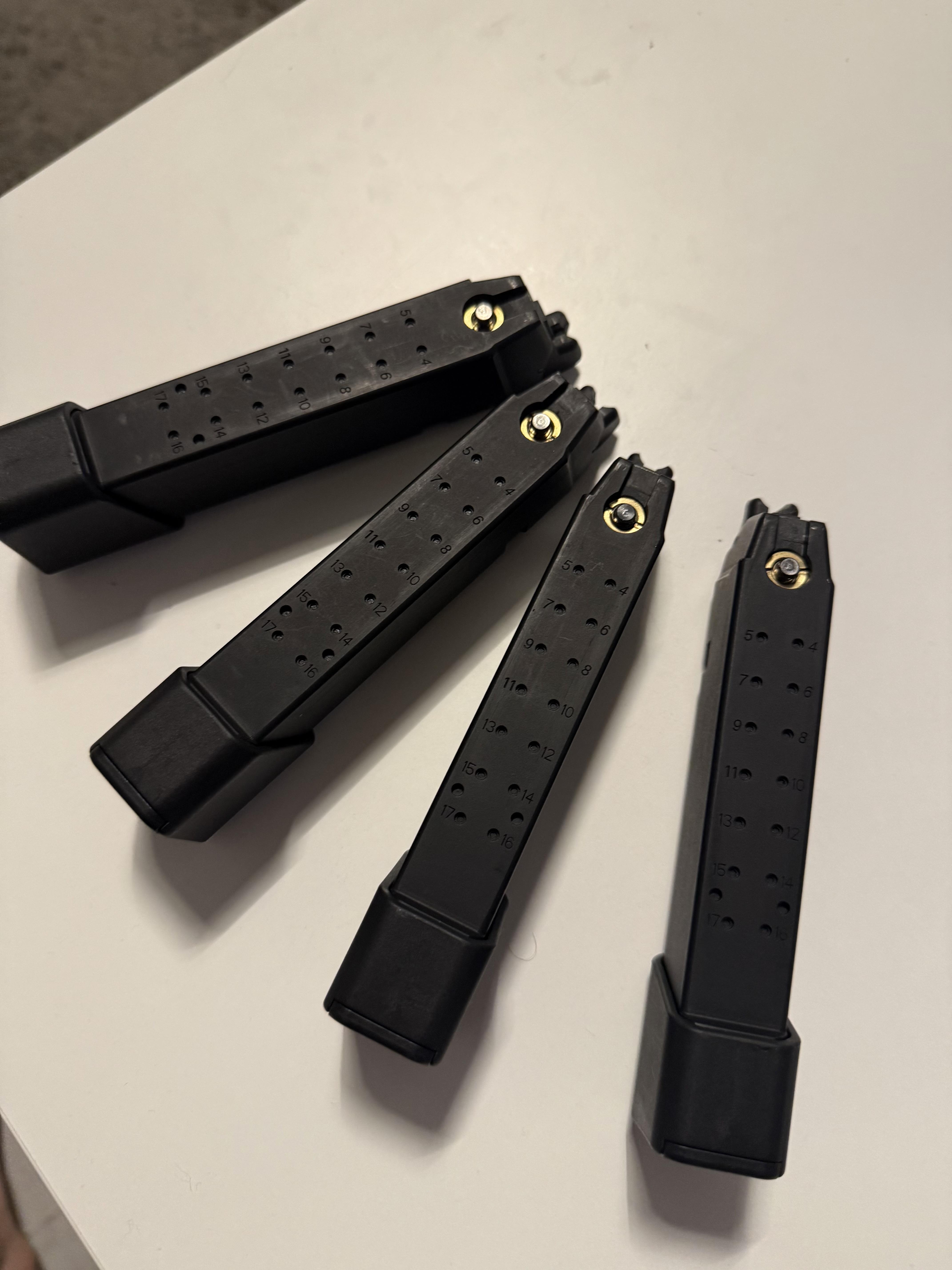 4 magazynki glock green gas 30kulek Tokyo Marui, WE, ARMY, KJW, APS