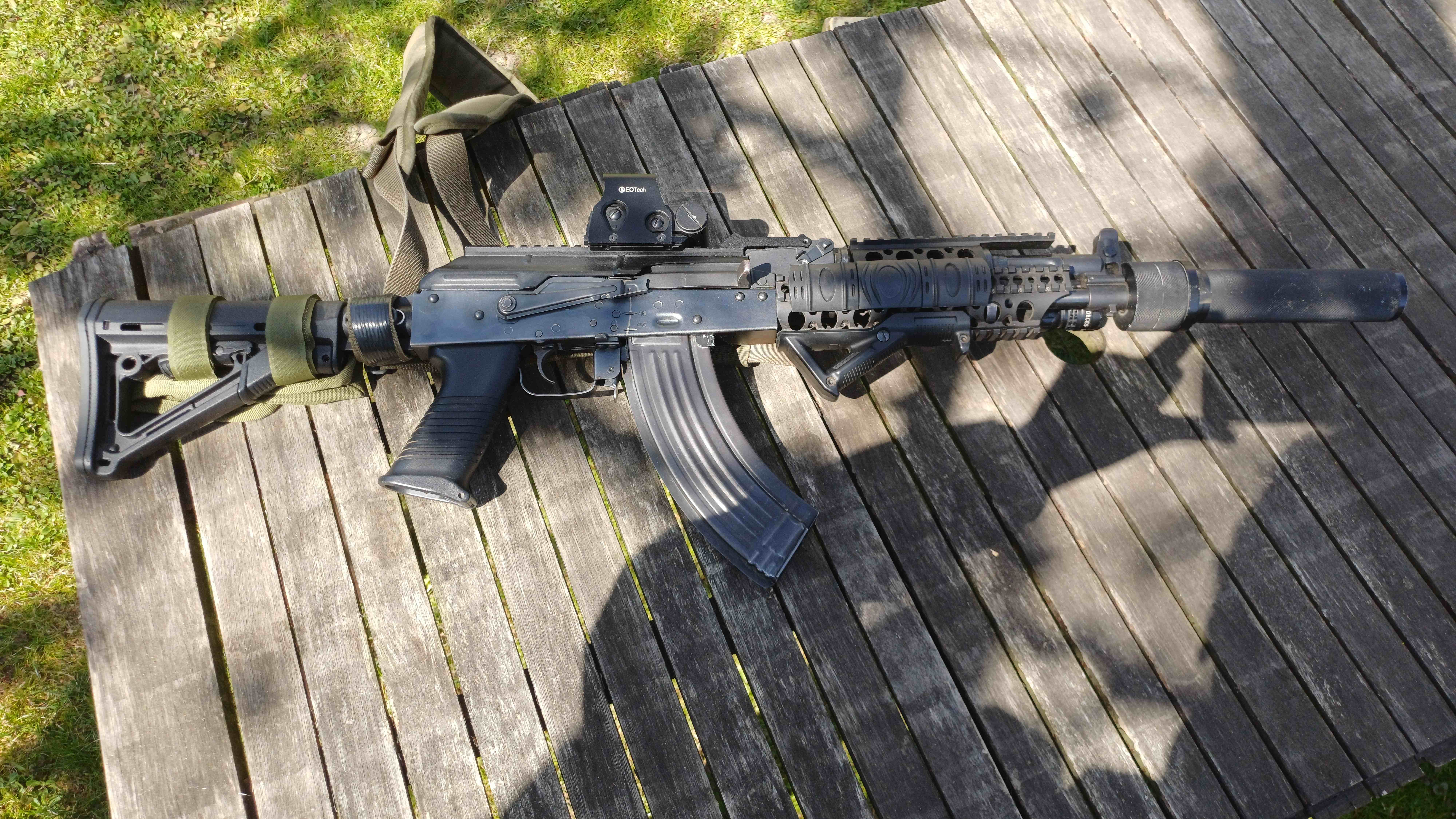 AK-104 E&L 1gen. + dodatki (do negocjacji)