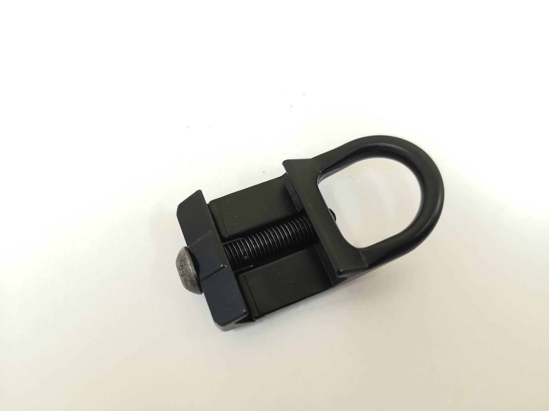 Uchwyty zawieszenia RAS na szyne 22mm RIS kopia Magpul