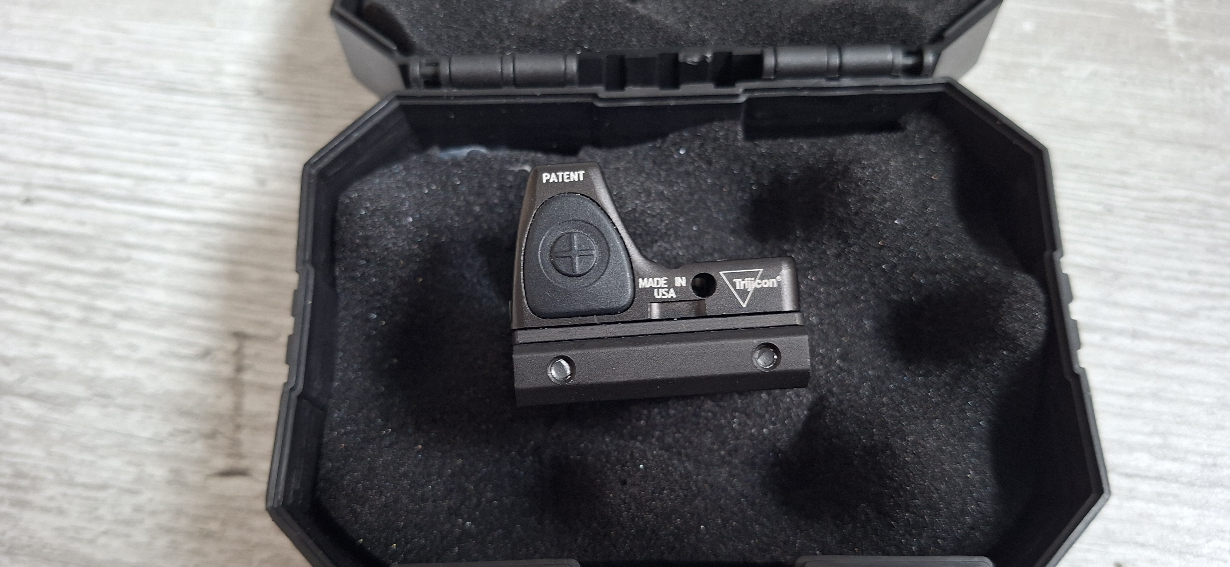 Kolimator RMR Holy Warrior + płytka Glock