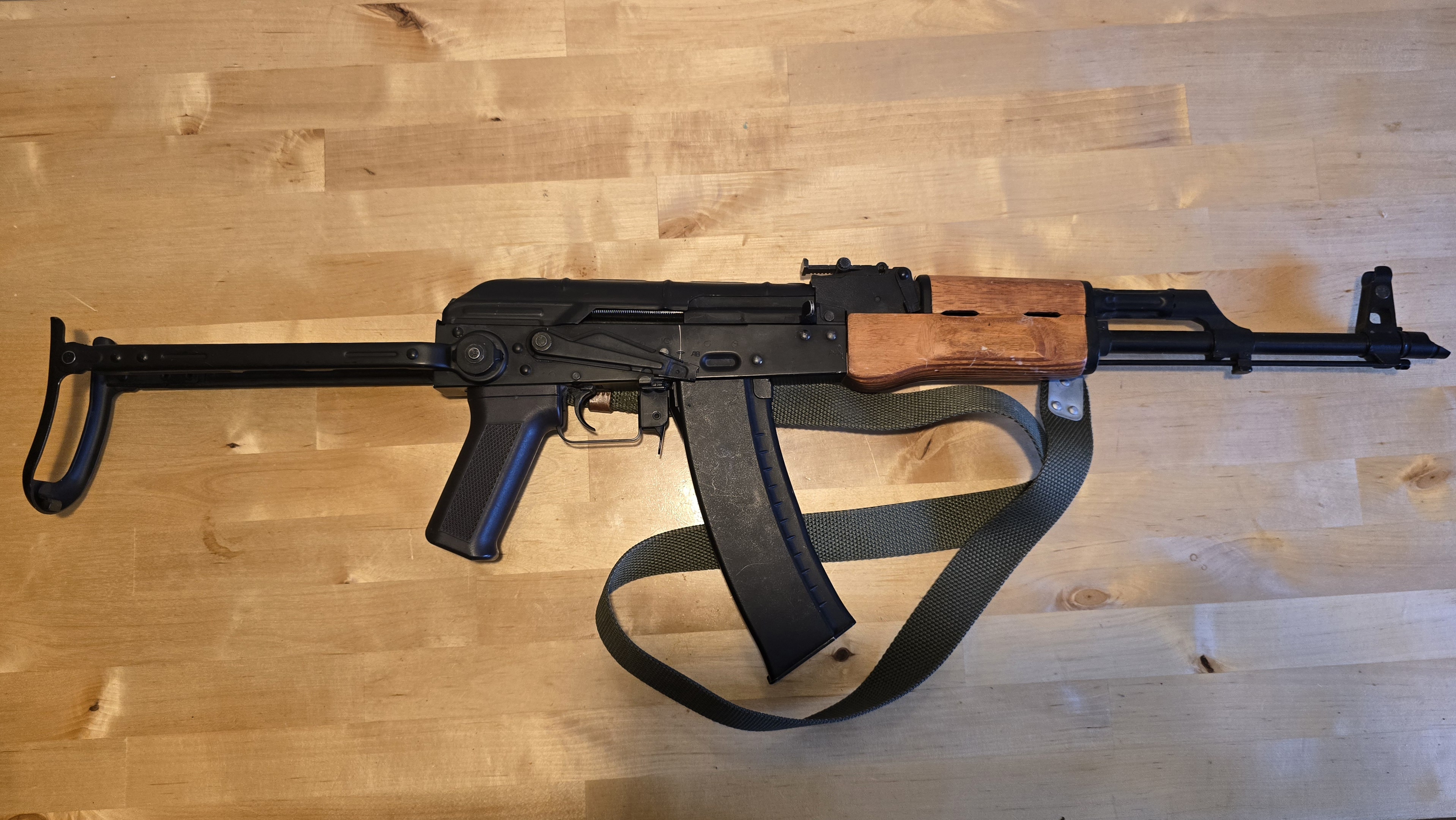 Karabinek RK-10 BOYI Elektryczny