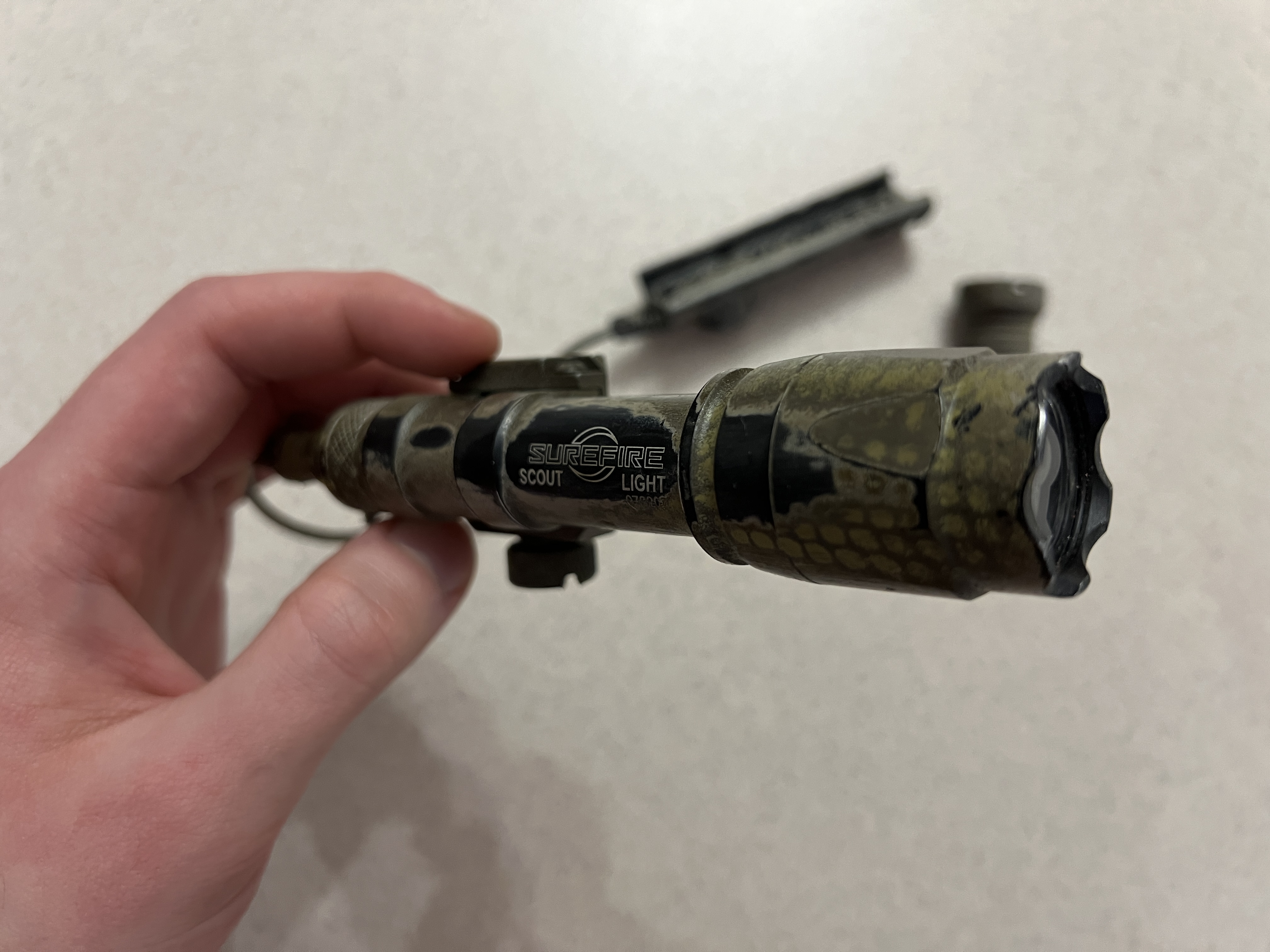 Kopia latarki SureFire M600C