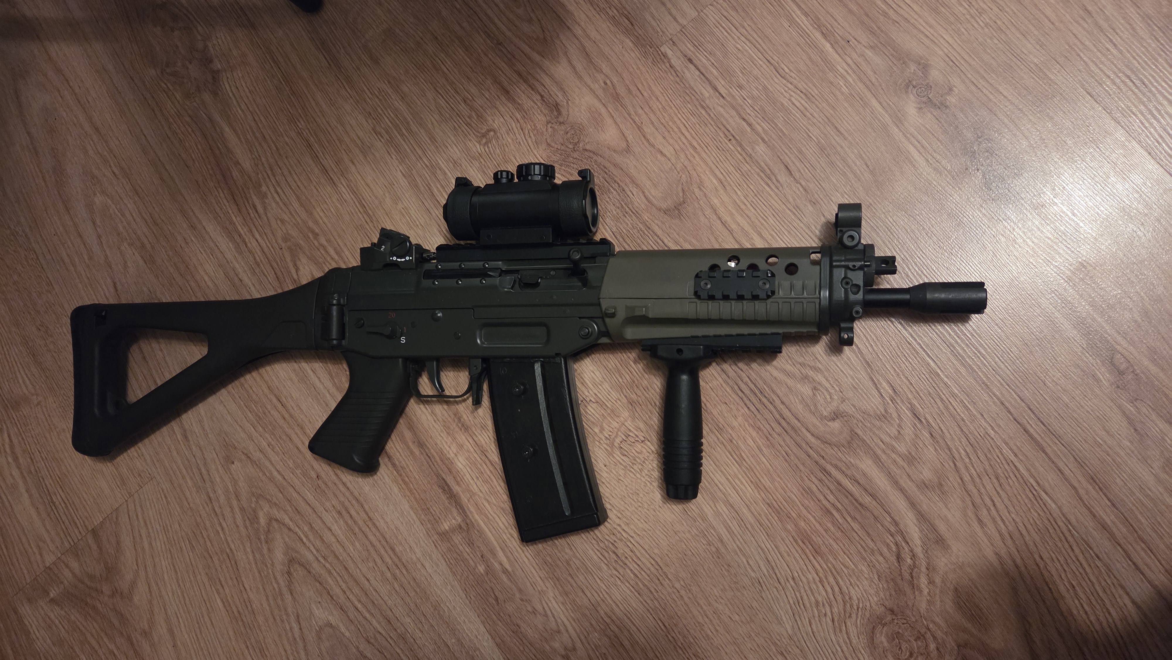 SIG 552 G&G stalowe body