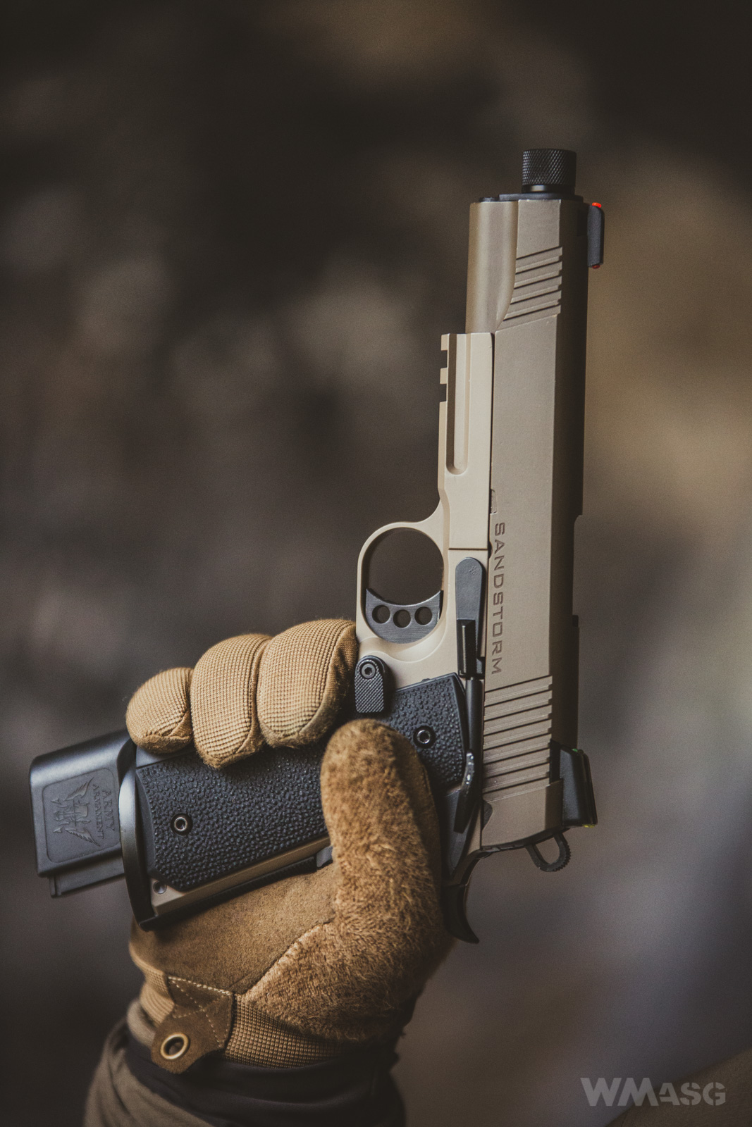 ARMY ARMAMENT R32 SANDSTORM VOL. 3