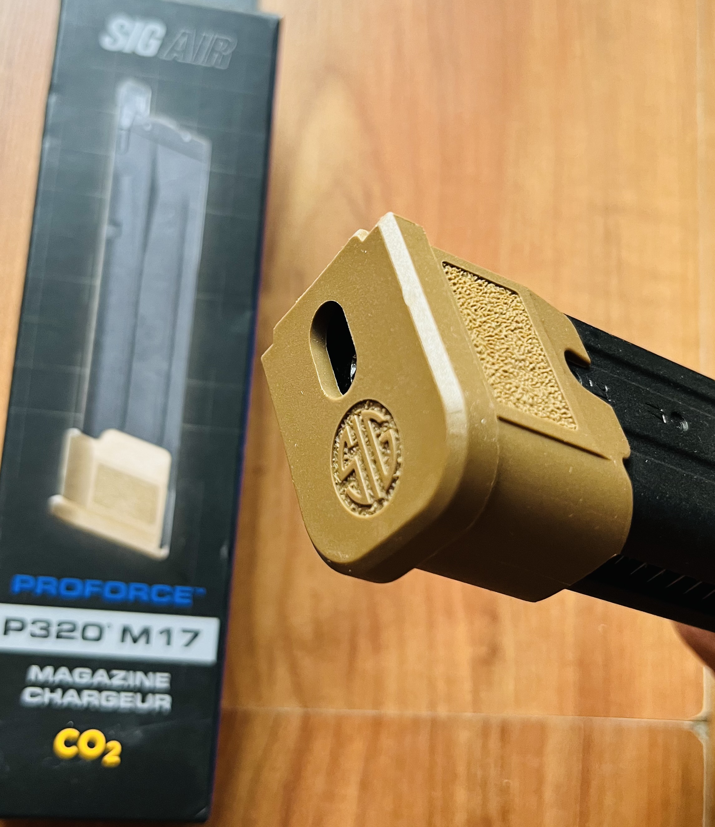 Magazynek Co2 do pistoletu Sig 0320 M17 / 18 Proforce