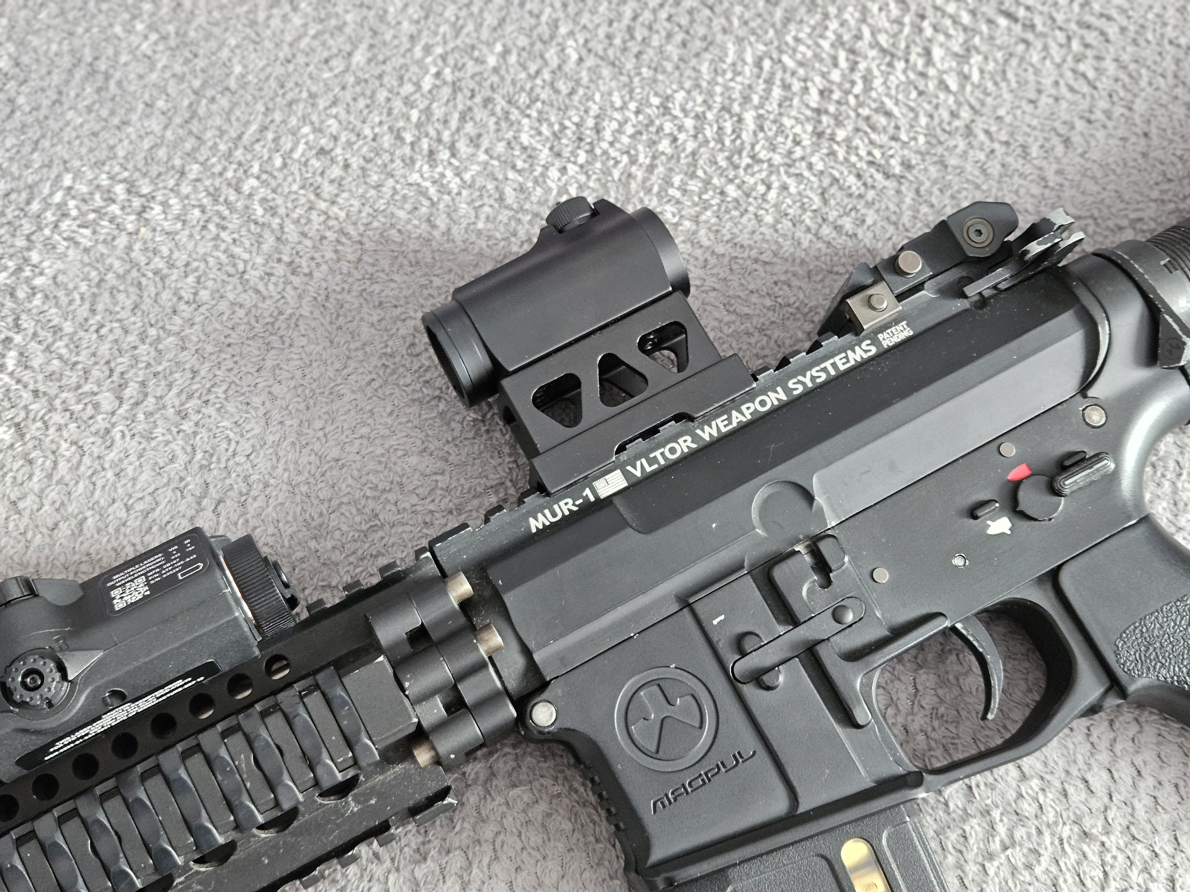 Kolimator AIM-O Aimpoint micro T1 replika, różne montaże wysoki, niski, QD