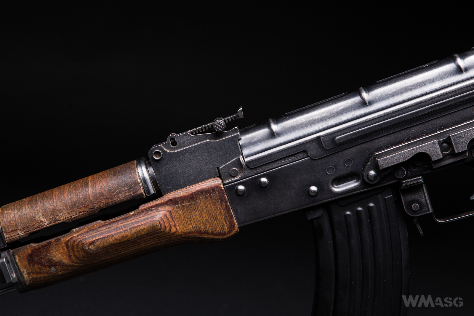 AKM G&G (z AIMS)