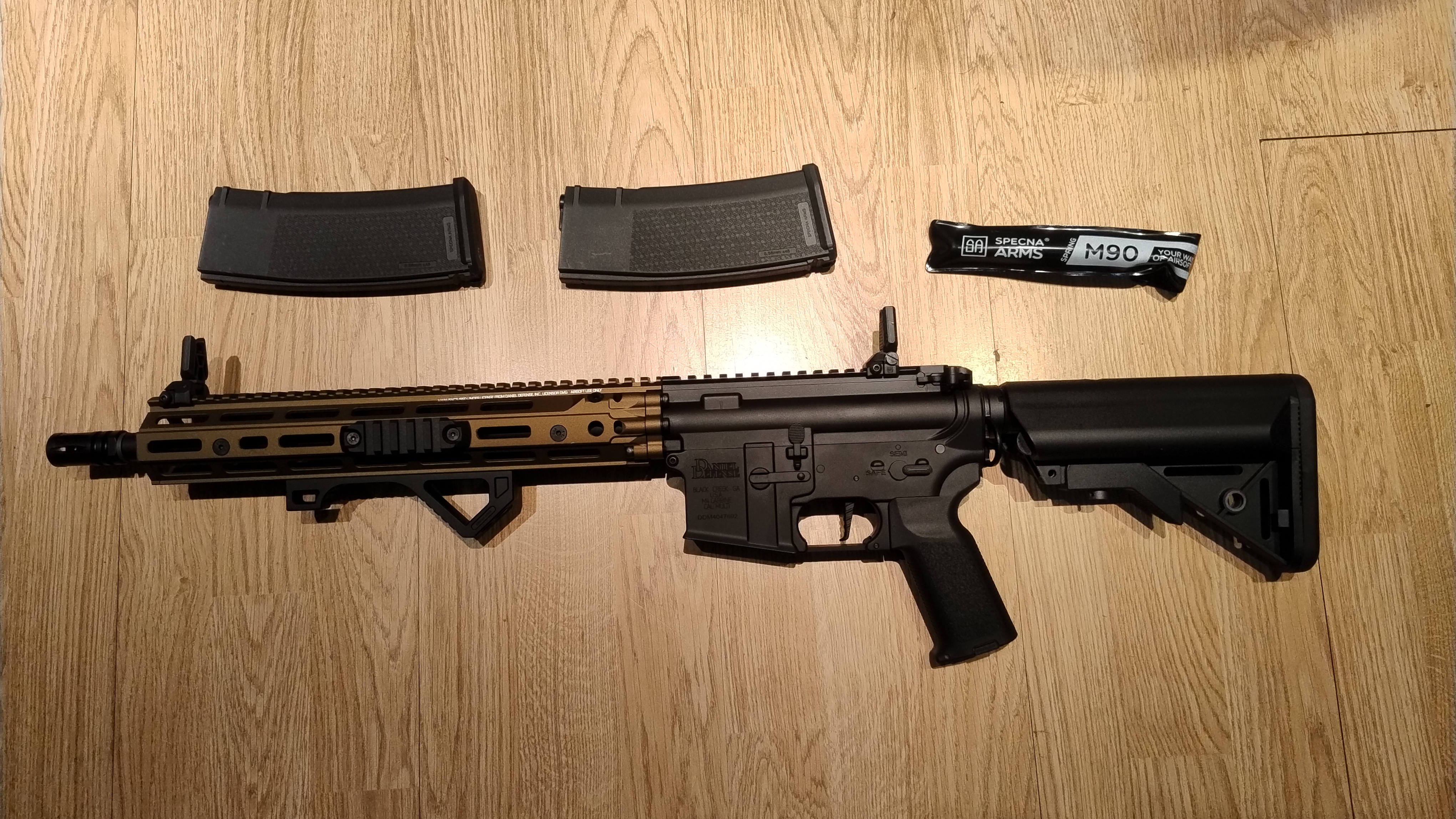 Specna Arms E28 RIS III Daniel Defense 12,5 cala