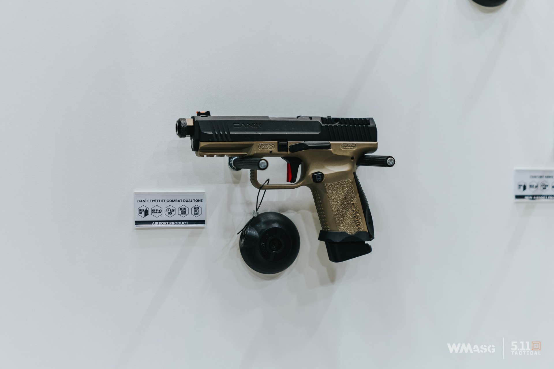 Cybergun na IWA 2023