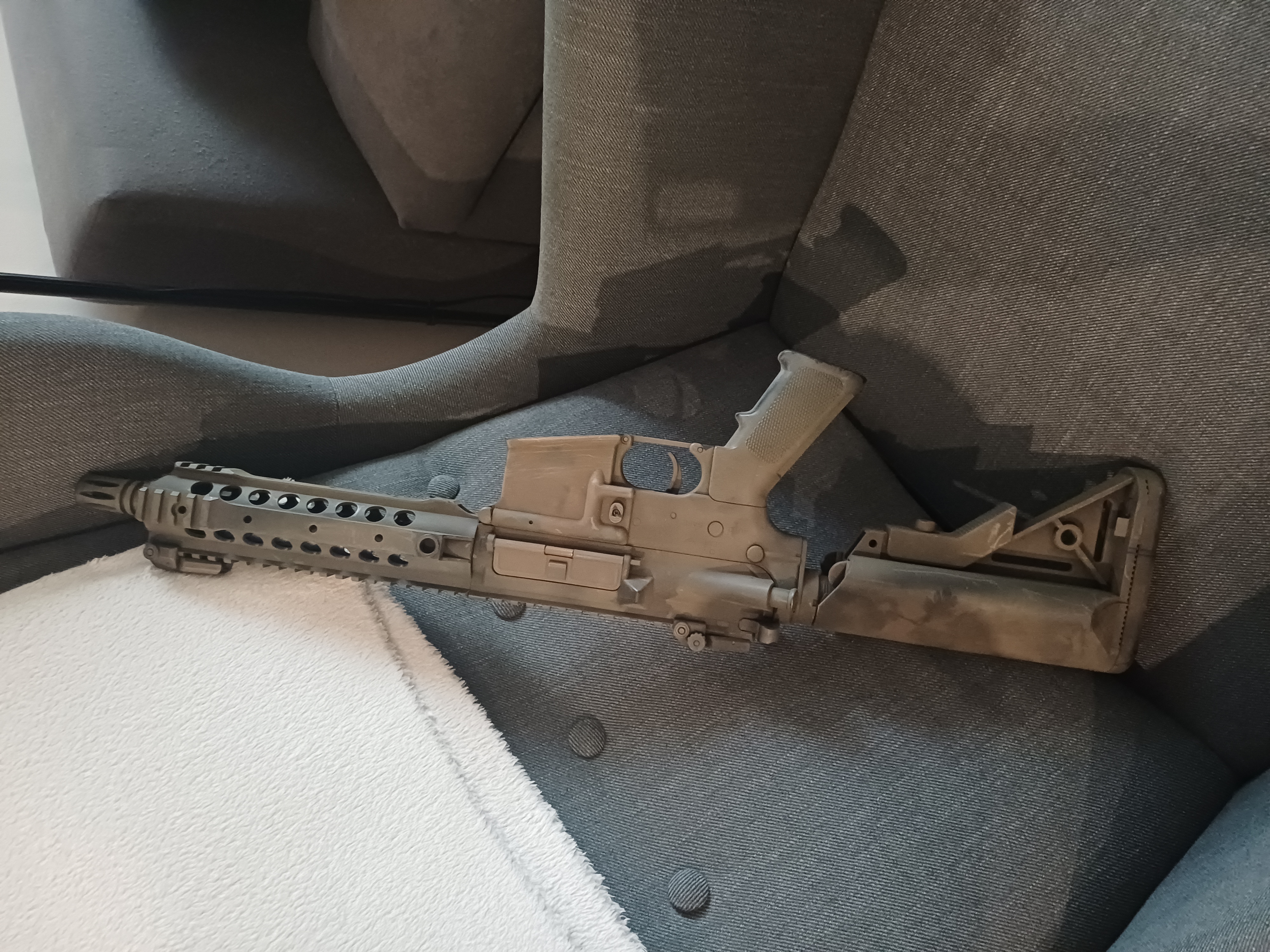 Zestaw ASG – repliki + oporządzenie (Specna Arms / Novritsch / Tasmanian Tiger)