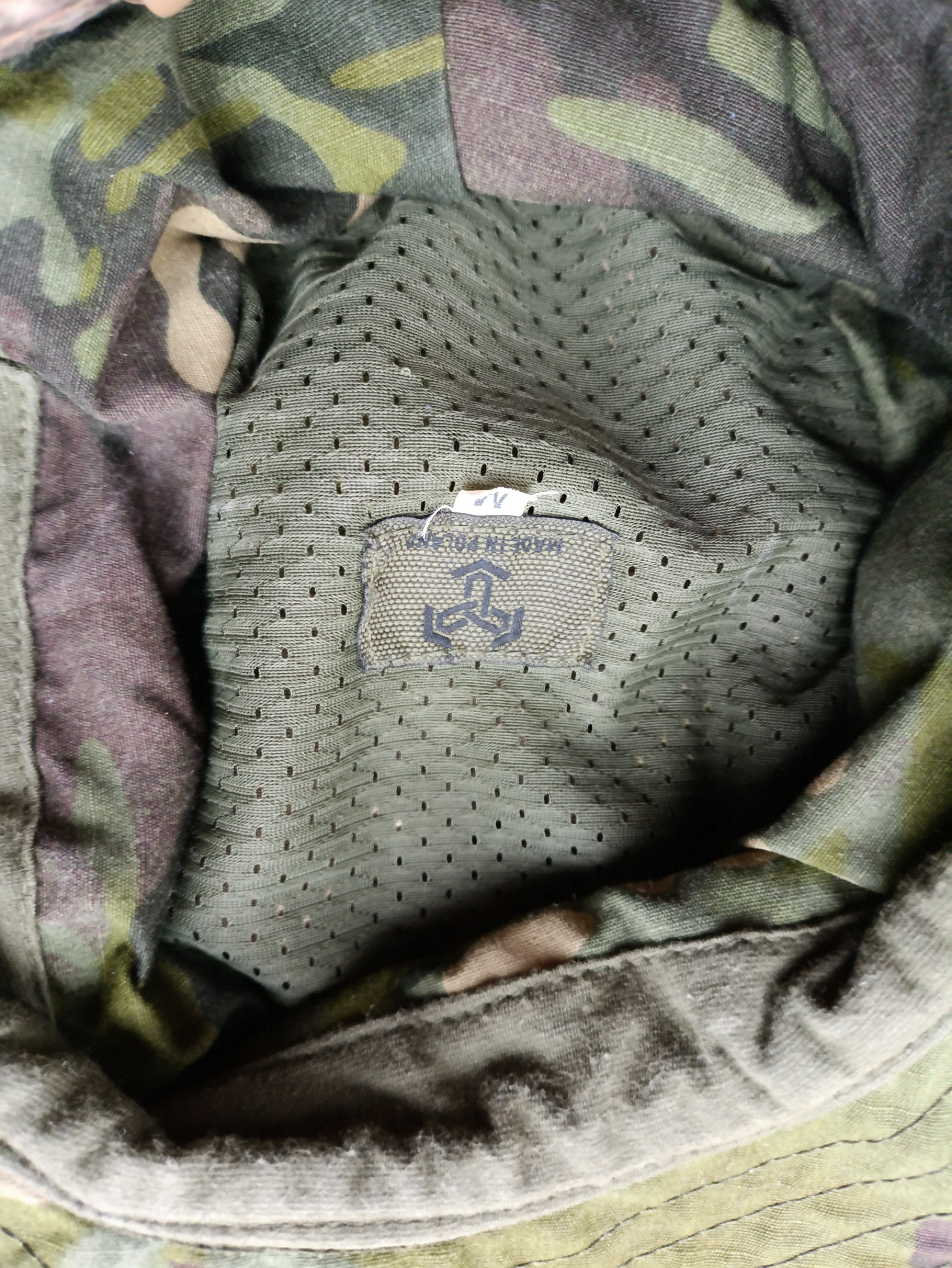 Dwa kapelusze i czapka, multicam tropic, rozmiar M