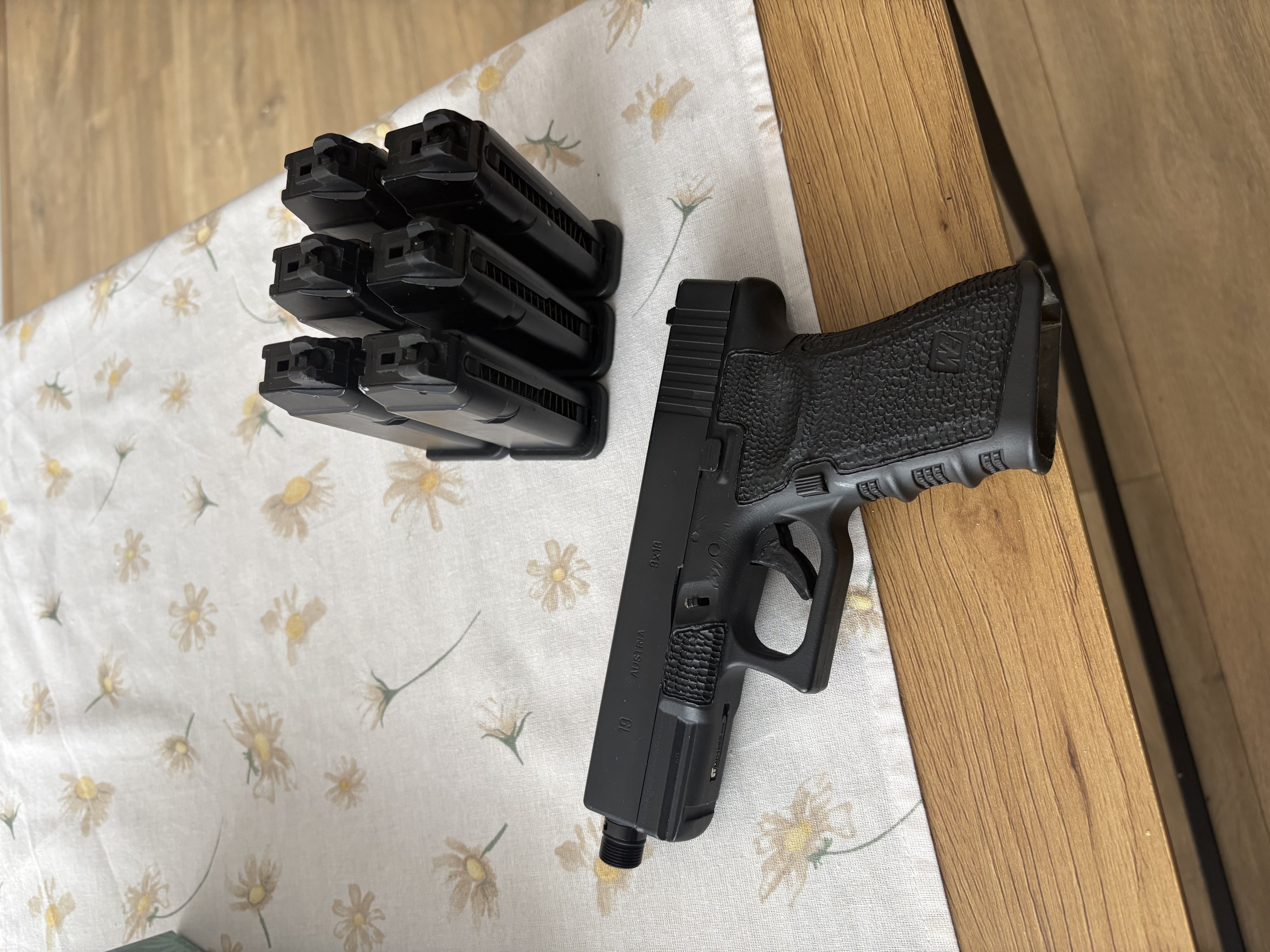 Glock 19