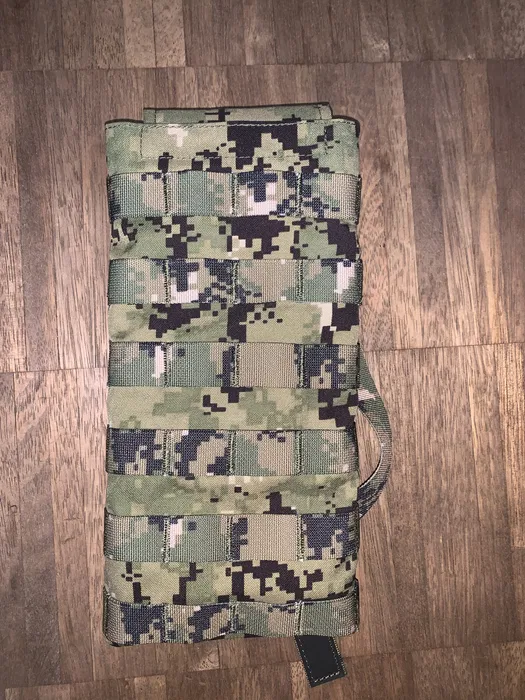 Hydro pouch AOR2 kopia LBT Sunsnow Navy Seals/Devgru