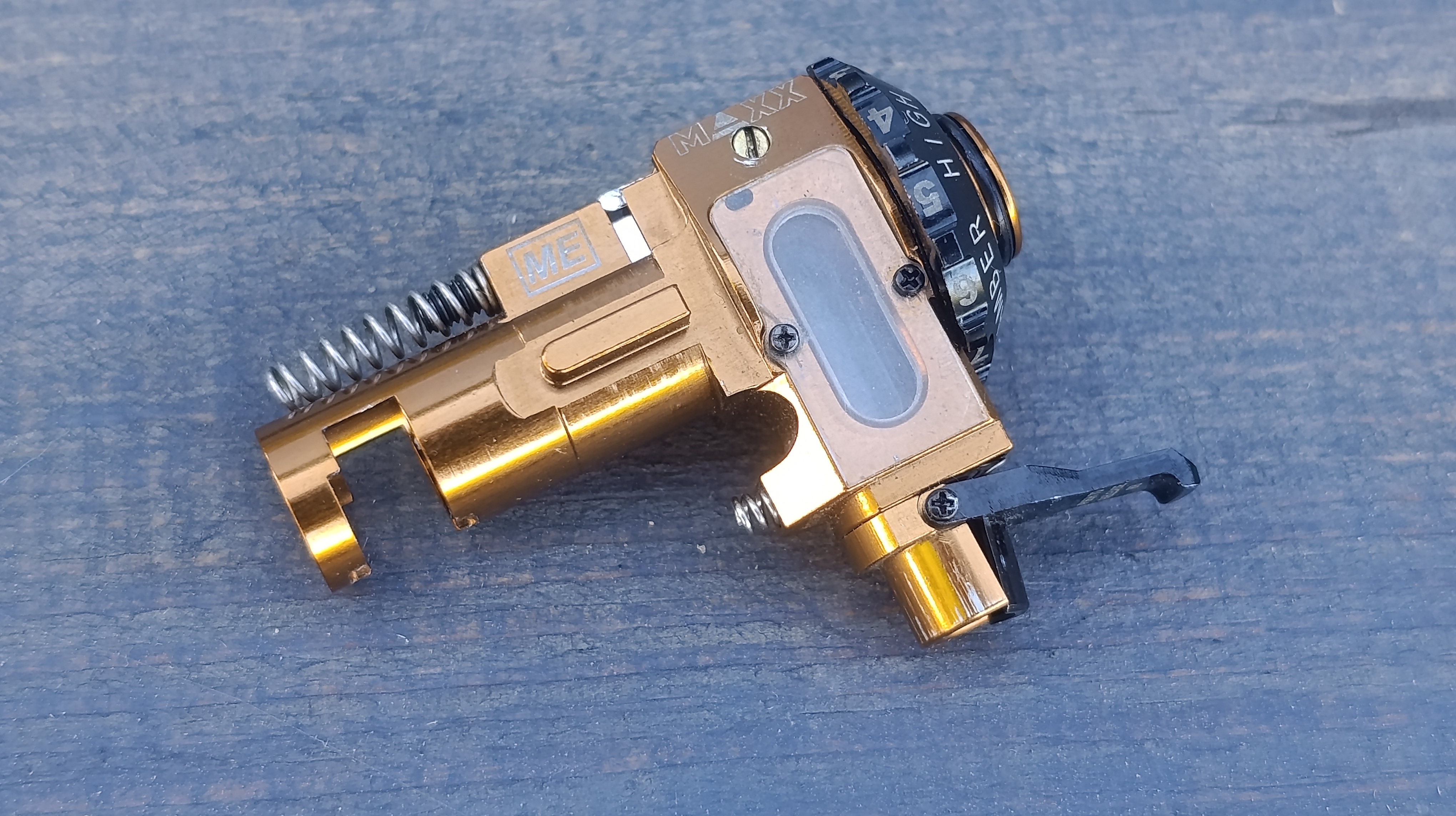 Komora Maxx Model