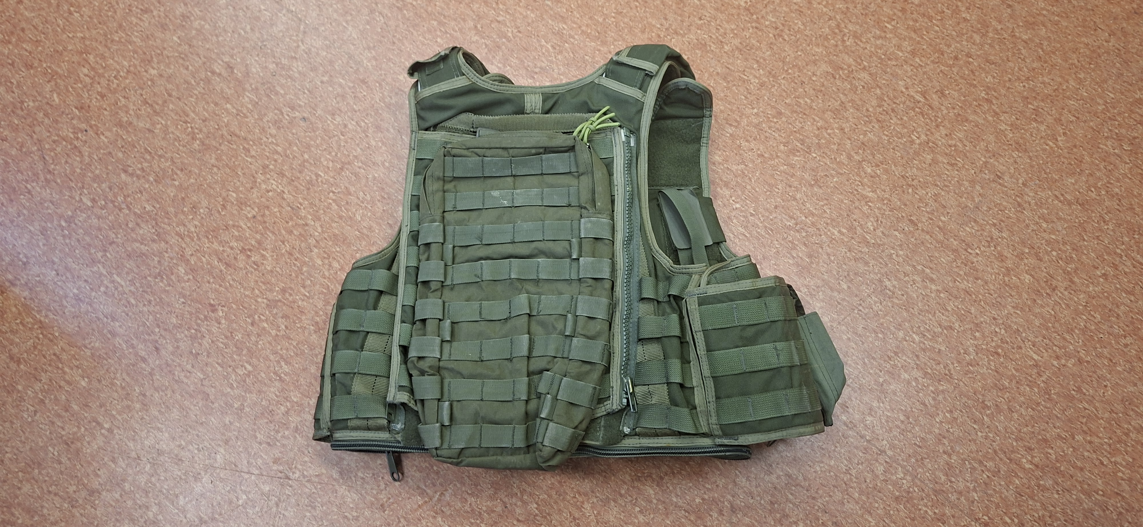 Kamizelka plate carrier Guarder cordura oliv