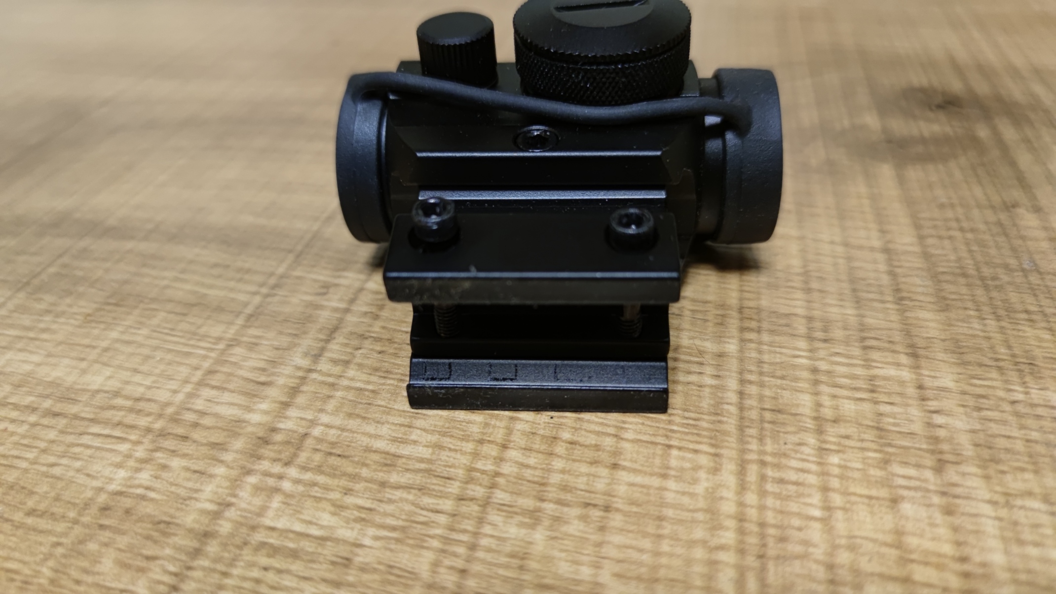 Kolimator T1 firmy Theta Optics + gratis ekran pleksi