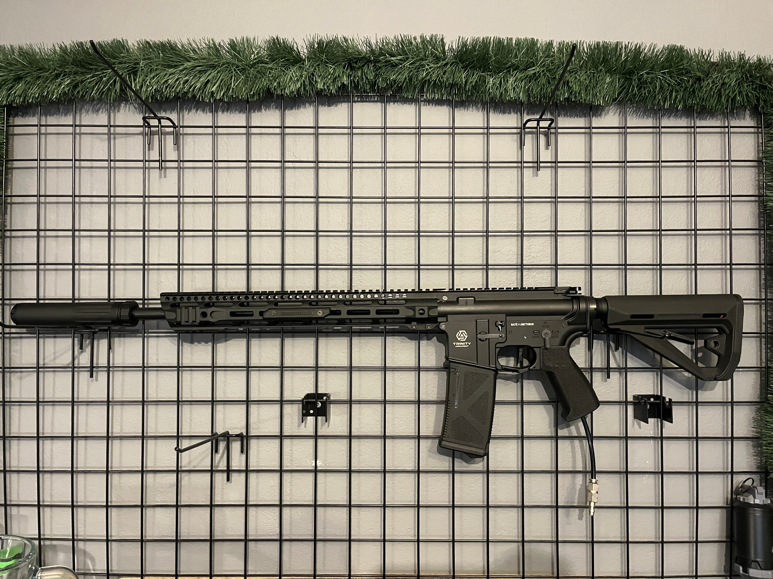 Karabin GATE x Arcturus Trinity Armament z Pulsar D i Titan II
