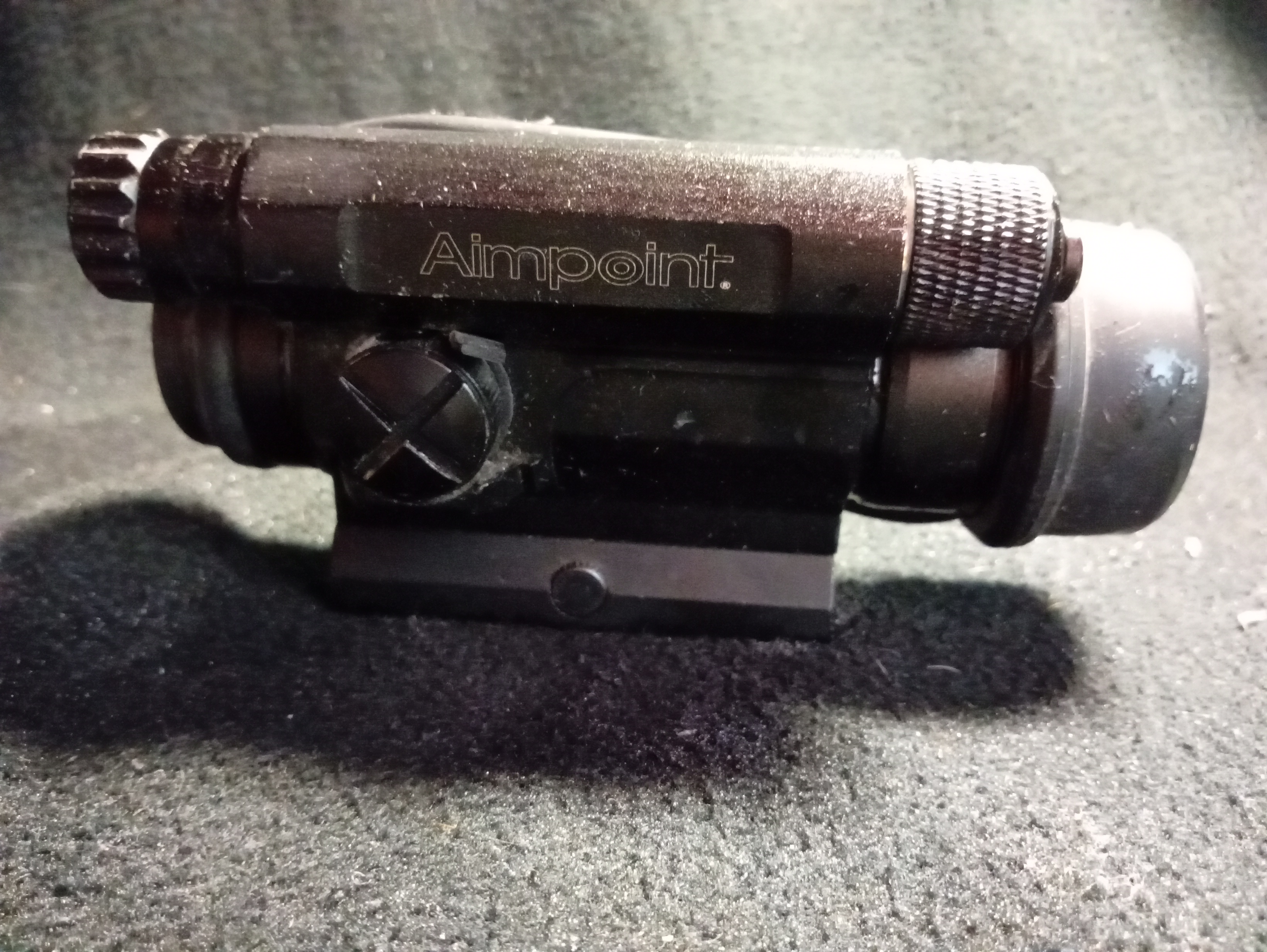 Na sprzedaż trafia solidna, w pełni metalowa replika celownika optycznego Elcan Specter Style (4x32E) od cenionej marki Theta Optics.