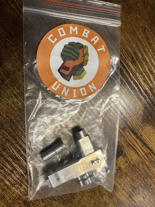 [S] Komora ak combat union