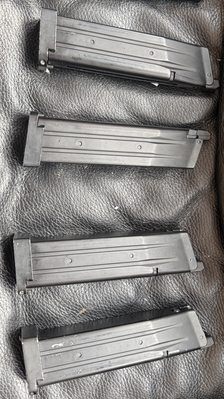 4 Magazynki hi-capa Army Armament