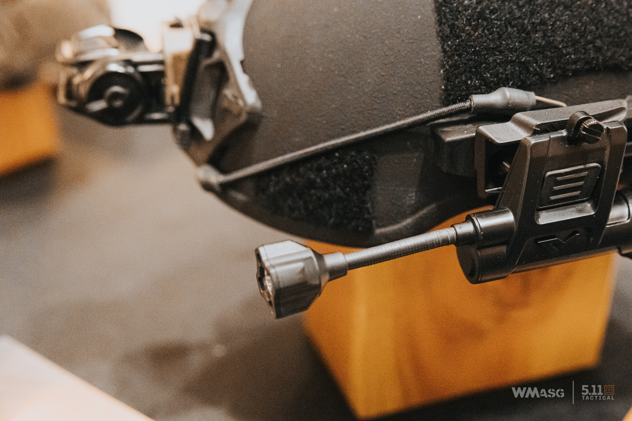 Latarka nahełmowa Princeton Tec - Charge X