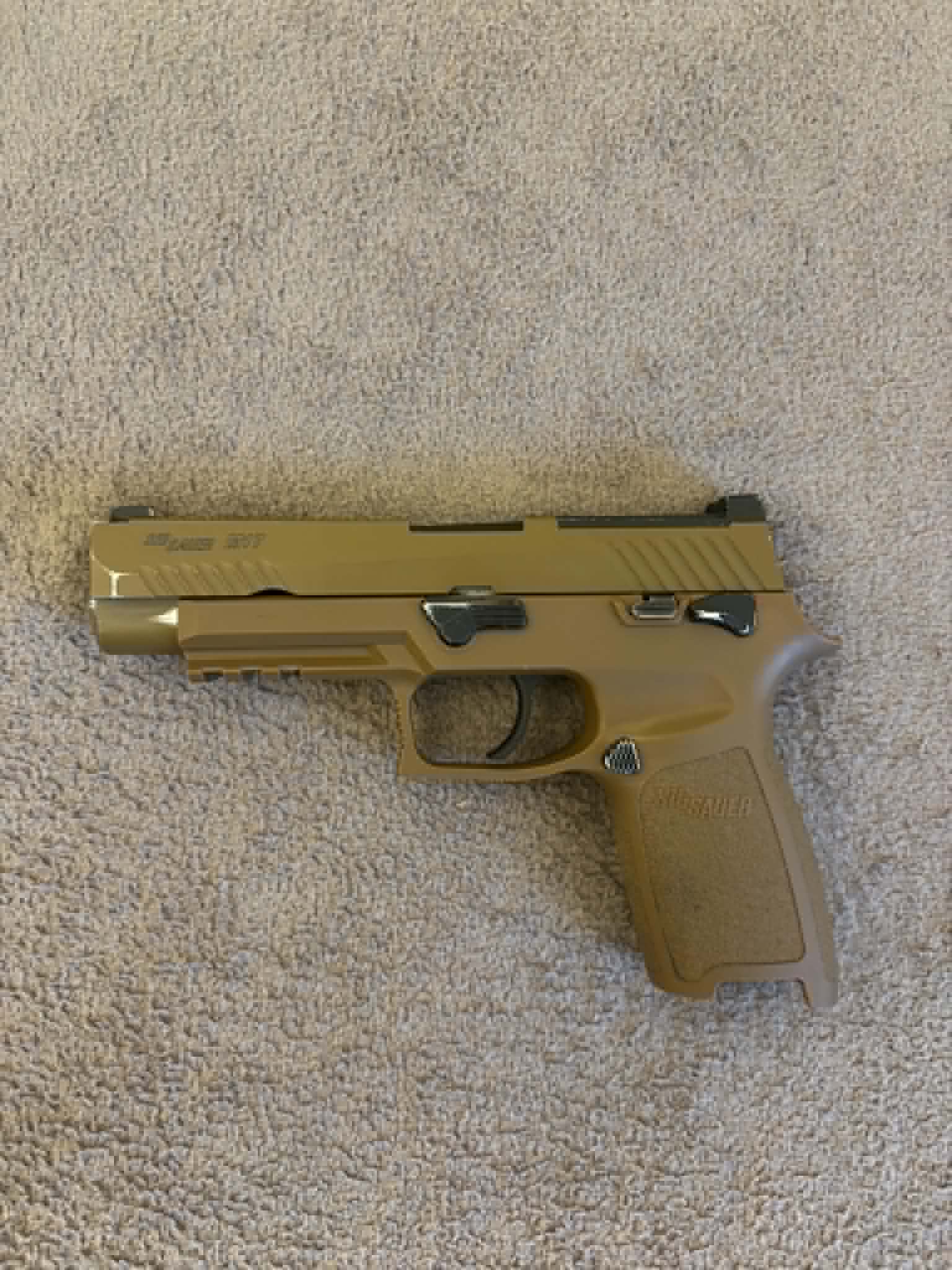 Replika pistoletu Sig Sauer ProForce P320 M17 (Green Gas)