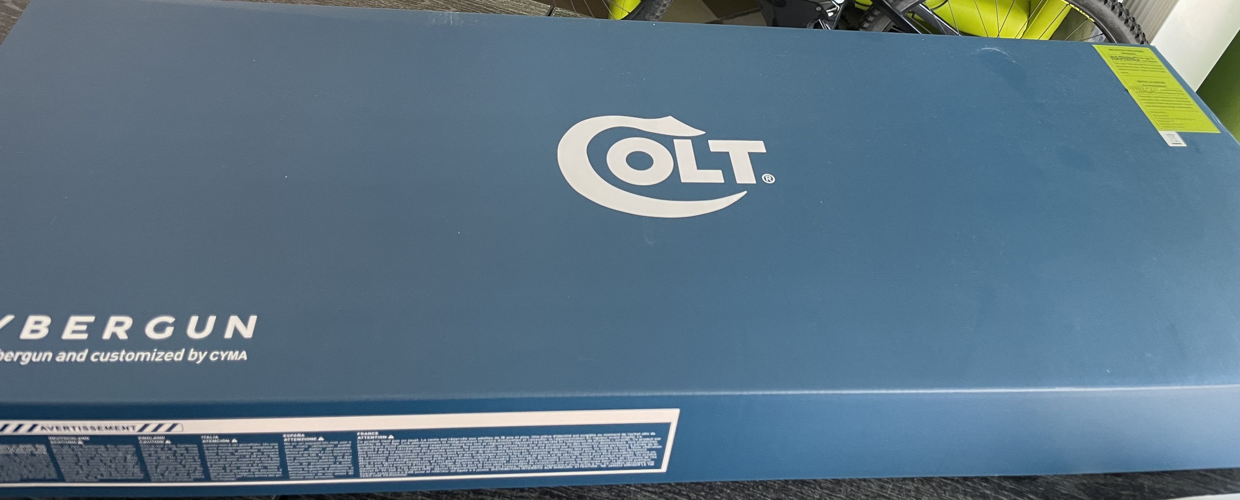 Licencjonowany Colt XM177E2 (Cybergun) - NOWY, stan igła + 3 magazynki