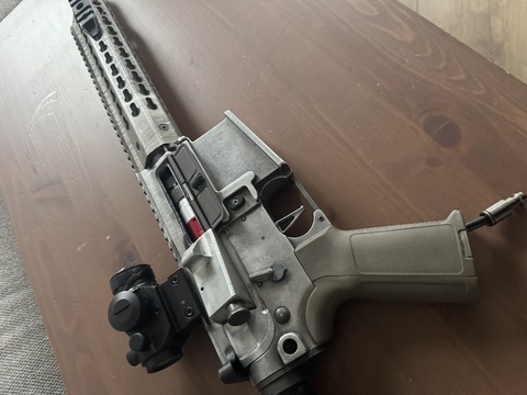 CENA OKAZYJNA 48H (F2 Przebieg 3/4k kulek) CQB M4 Custom Butla / Tracer / Kolimator
