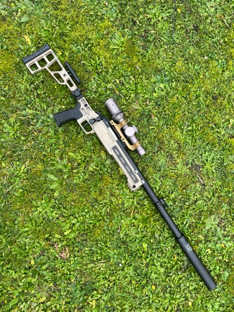 Novritsch SSG10 / łoże Maple Leaf & Magpul / luneta Vortex (kopia)