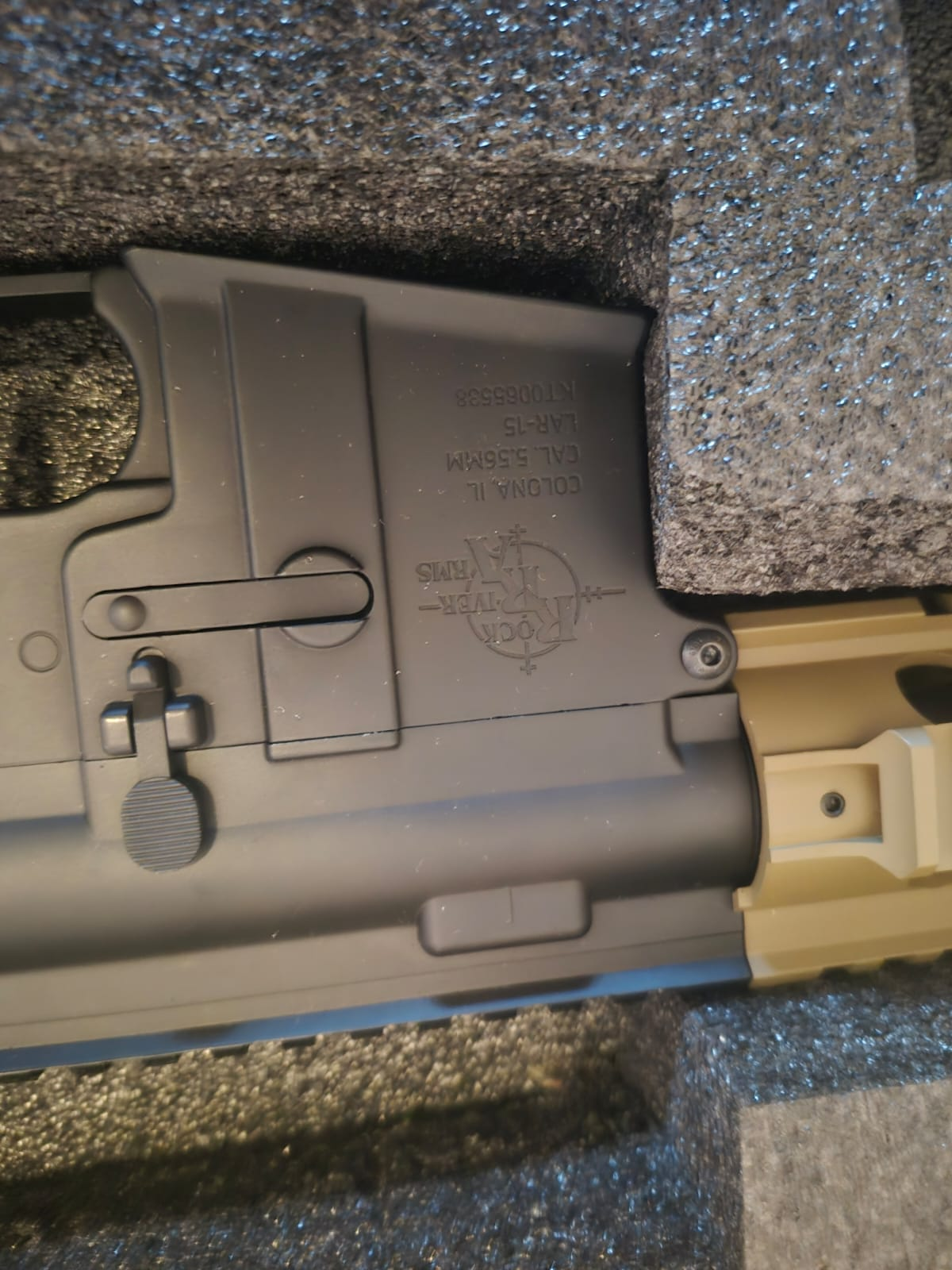 Replika karabinka RRA SA-E05 EDGE 2.0™ GATE ASTER- Half-Tan