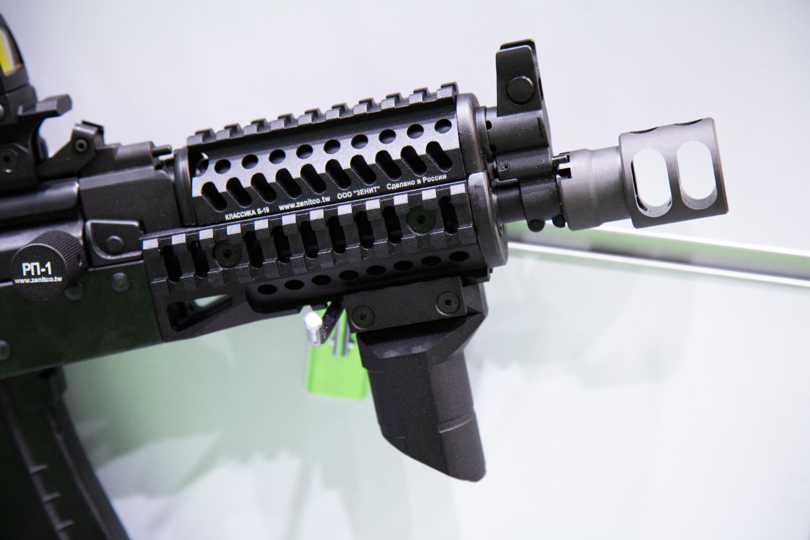 MOA 2019 LCT repliki Z