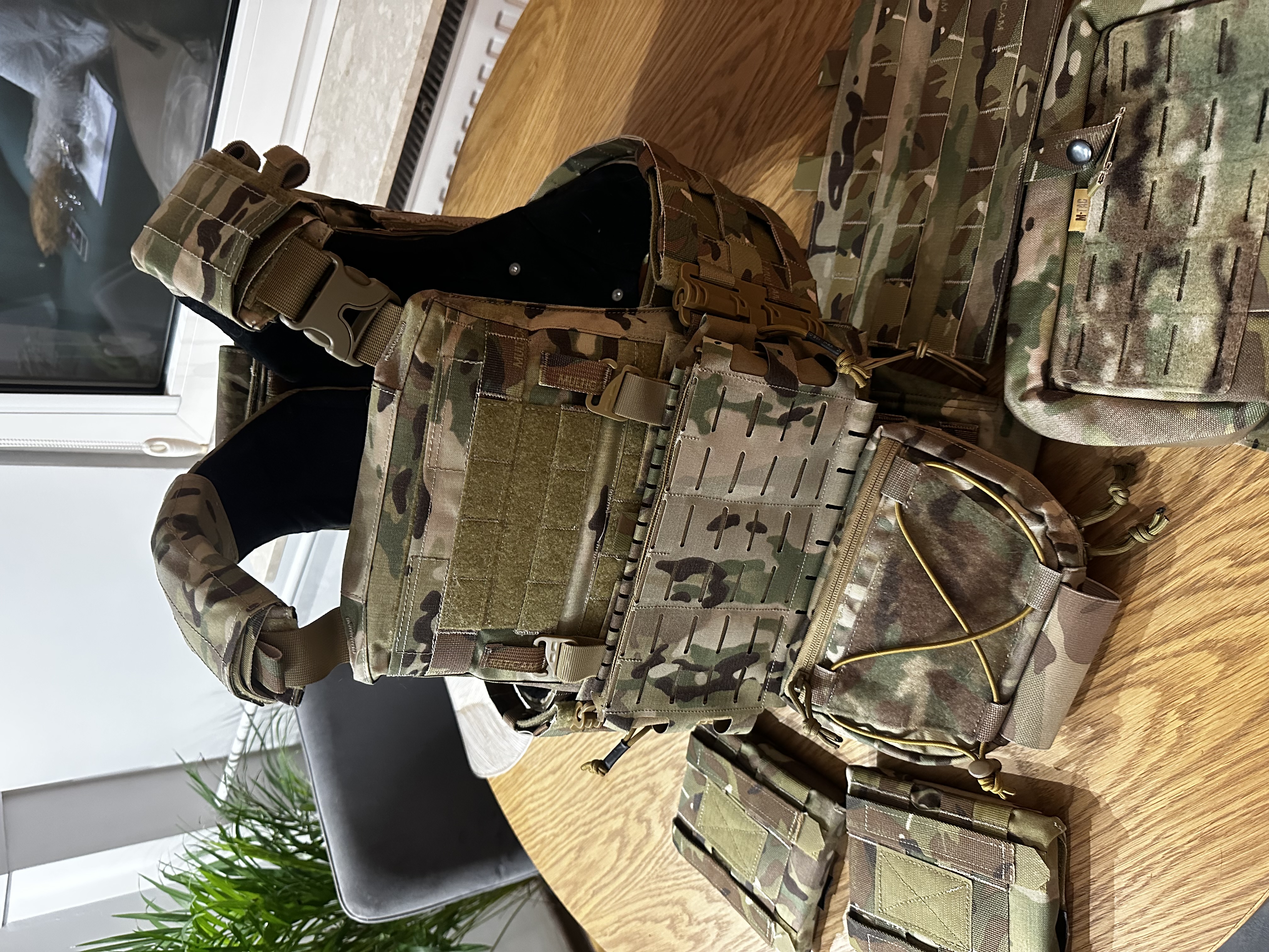 Crye precision avs mbav shekkin harness L devgru CAG Jpc spc