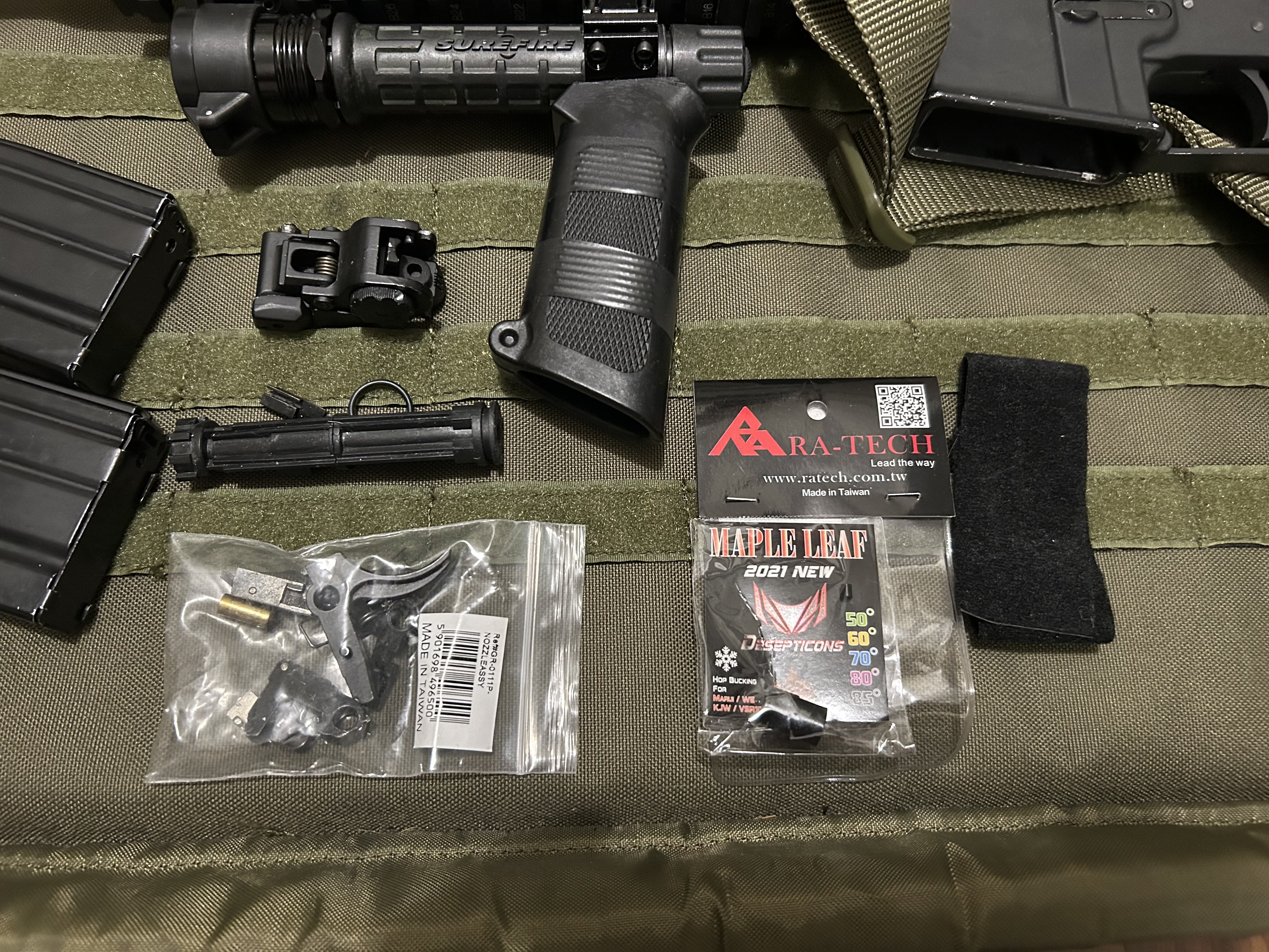 WE m4 GBBR RATECH PEQ-2 gangster grip surefire