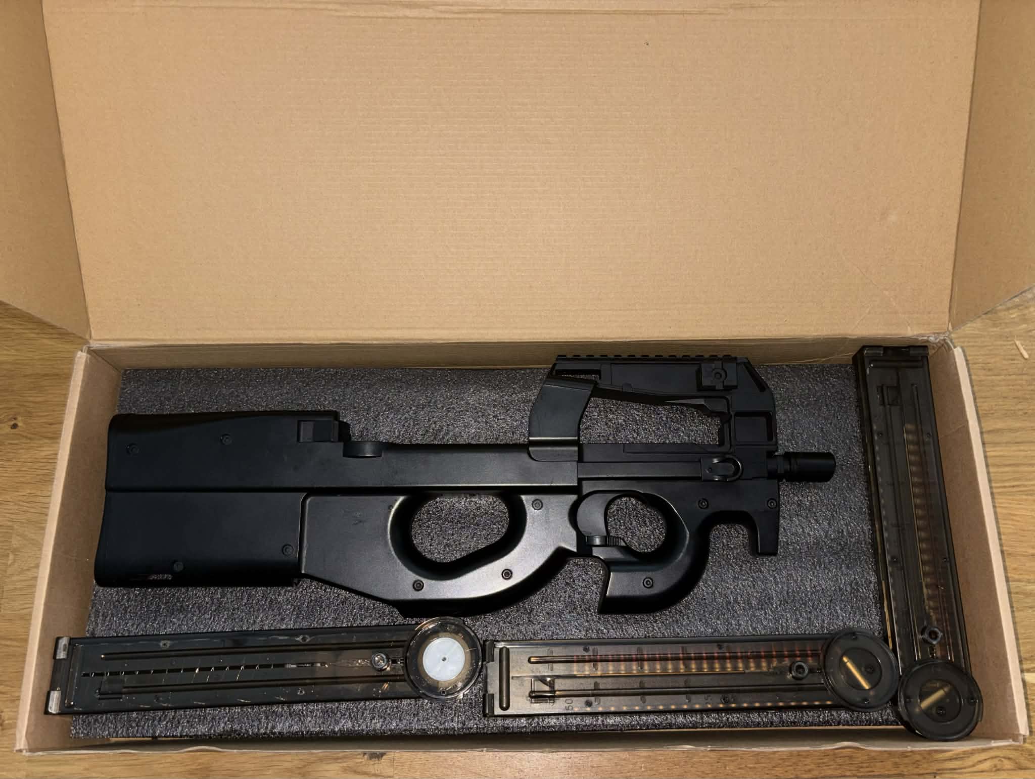 P90 Double Bell+3 magazynki (Nie wiem ile jest warta, proszę pisać propozycje cenowe)
