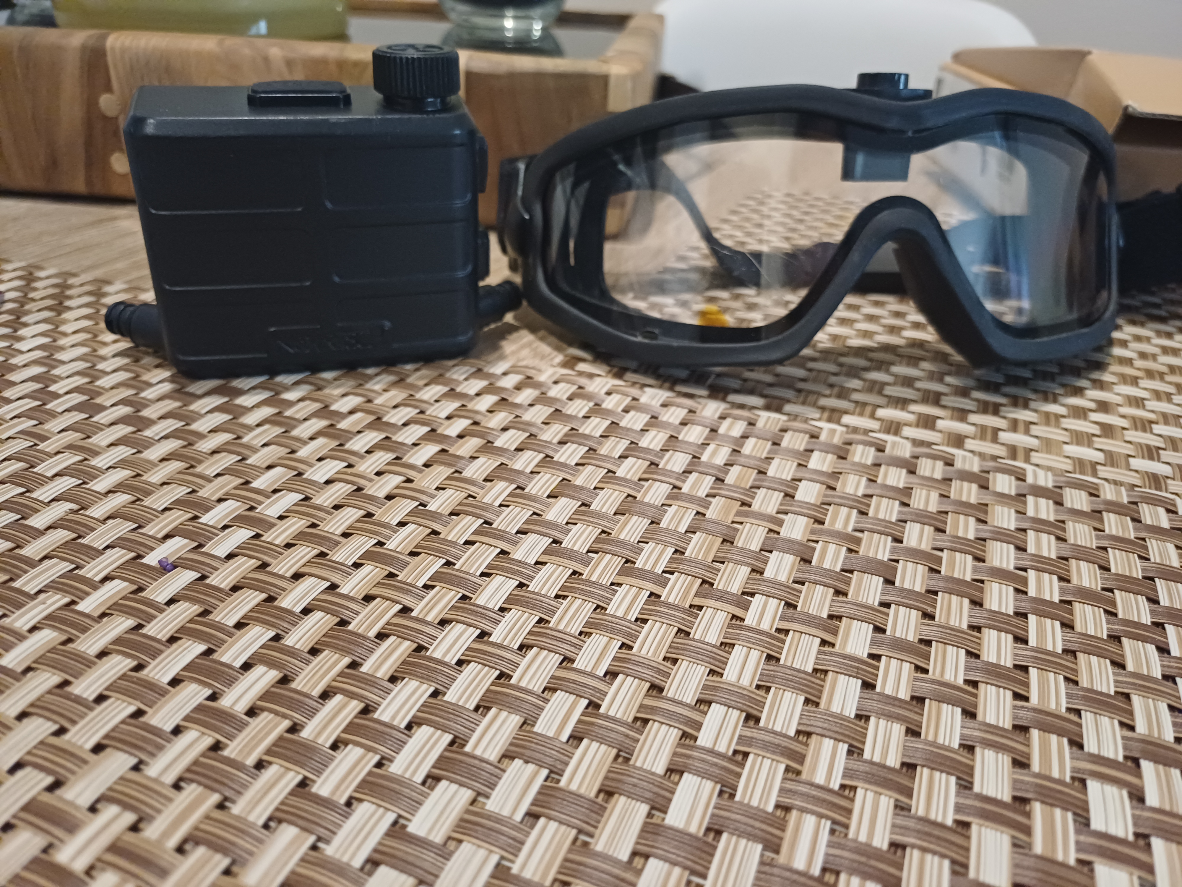 Zestaw ASG – repliki + oporządzenie (Specna Arms / Novritsch / Tasmanian Tiger)